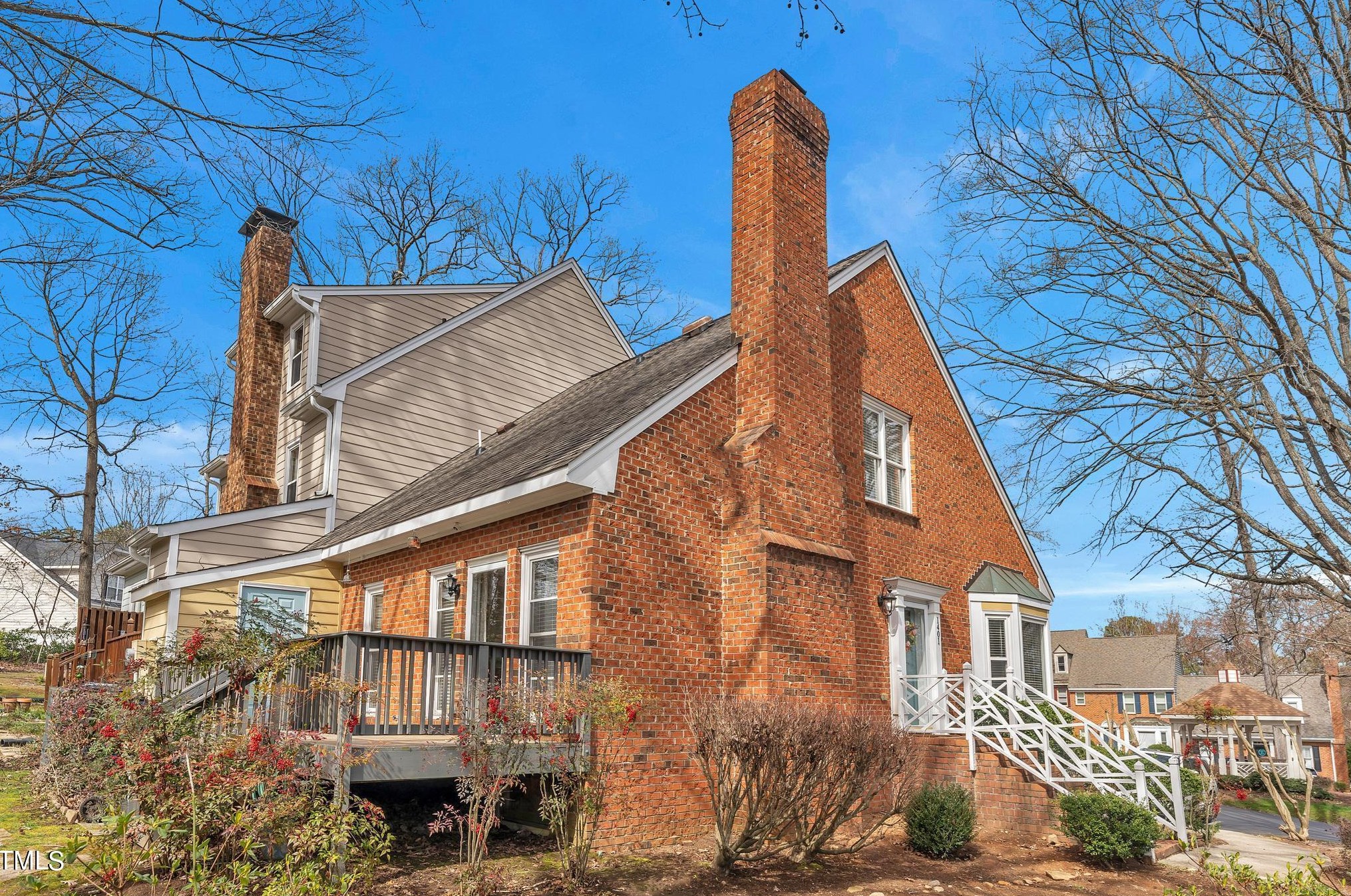 1401 Fowlkes Pl, Raleigh, NC 27612-2484