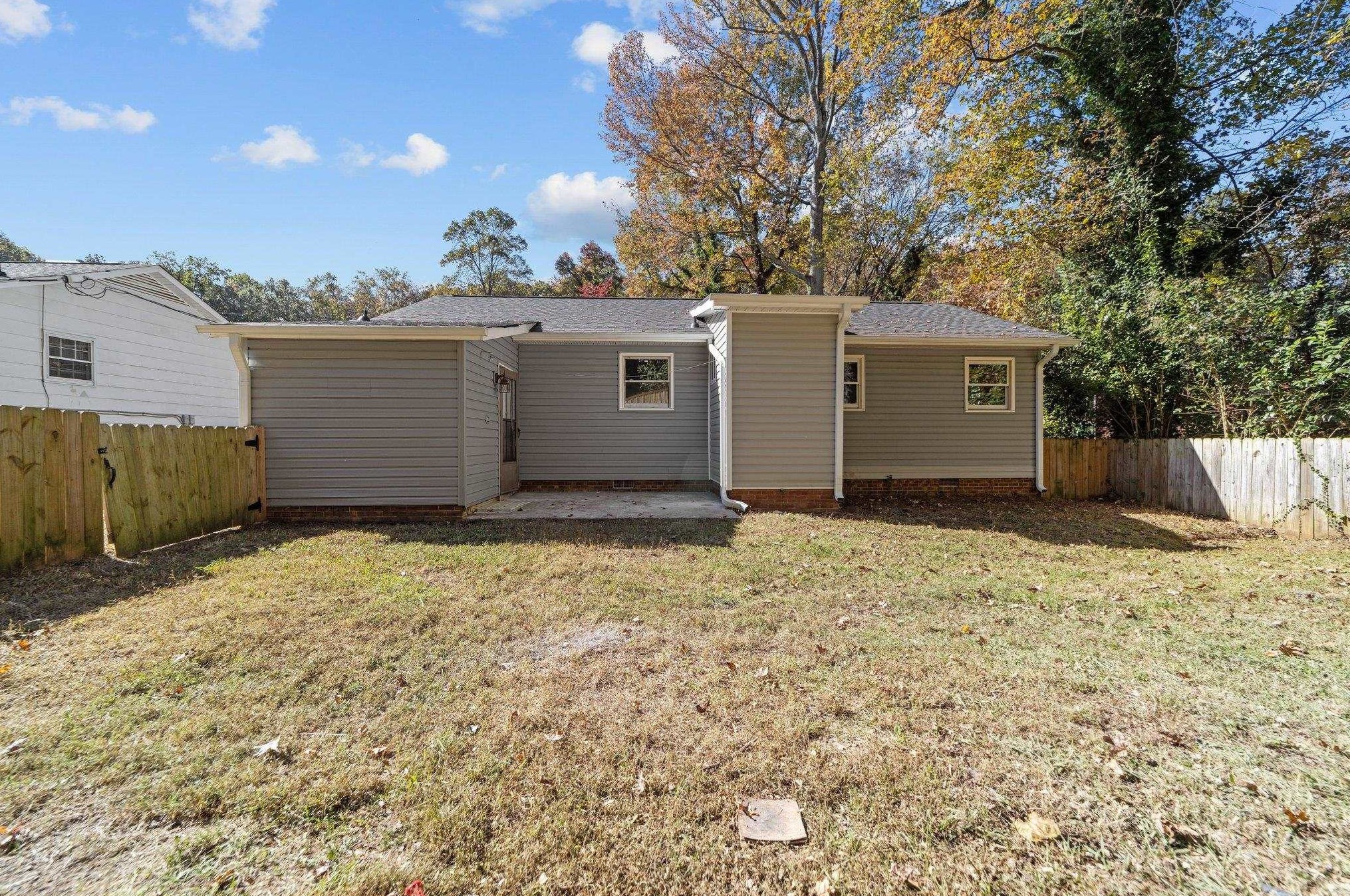 837 Dogwood Cir, High Point NC  27260-2522 exterior