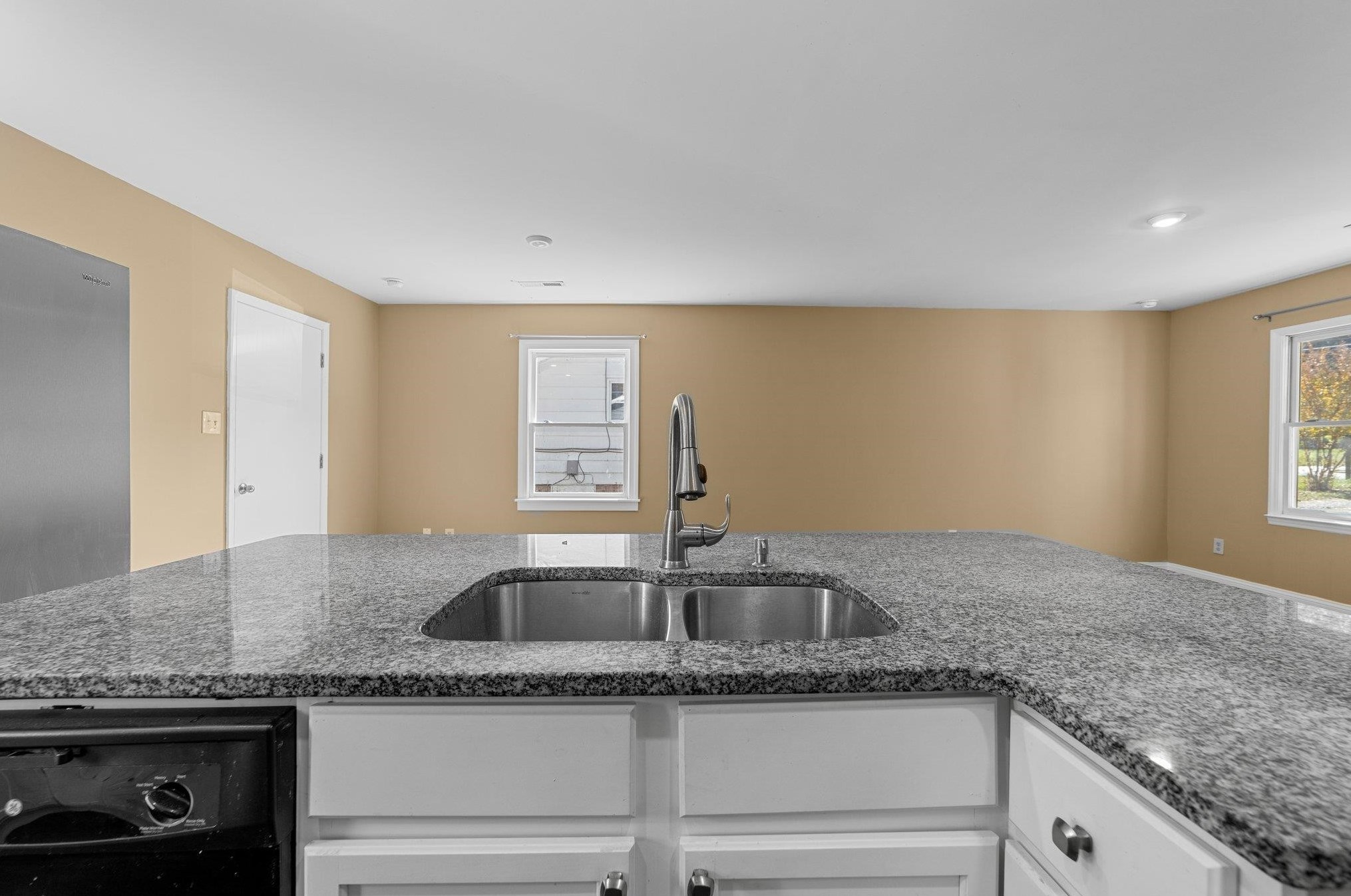 837 Dogwood Cir, High Point NC  27260-2522 exterior