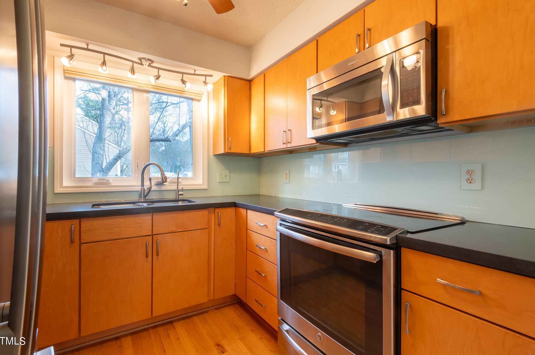 4307 Beechnut Ln, Durham NC 27707-5266 exterior