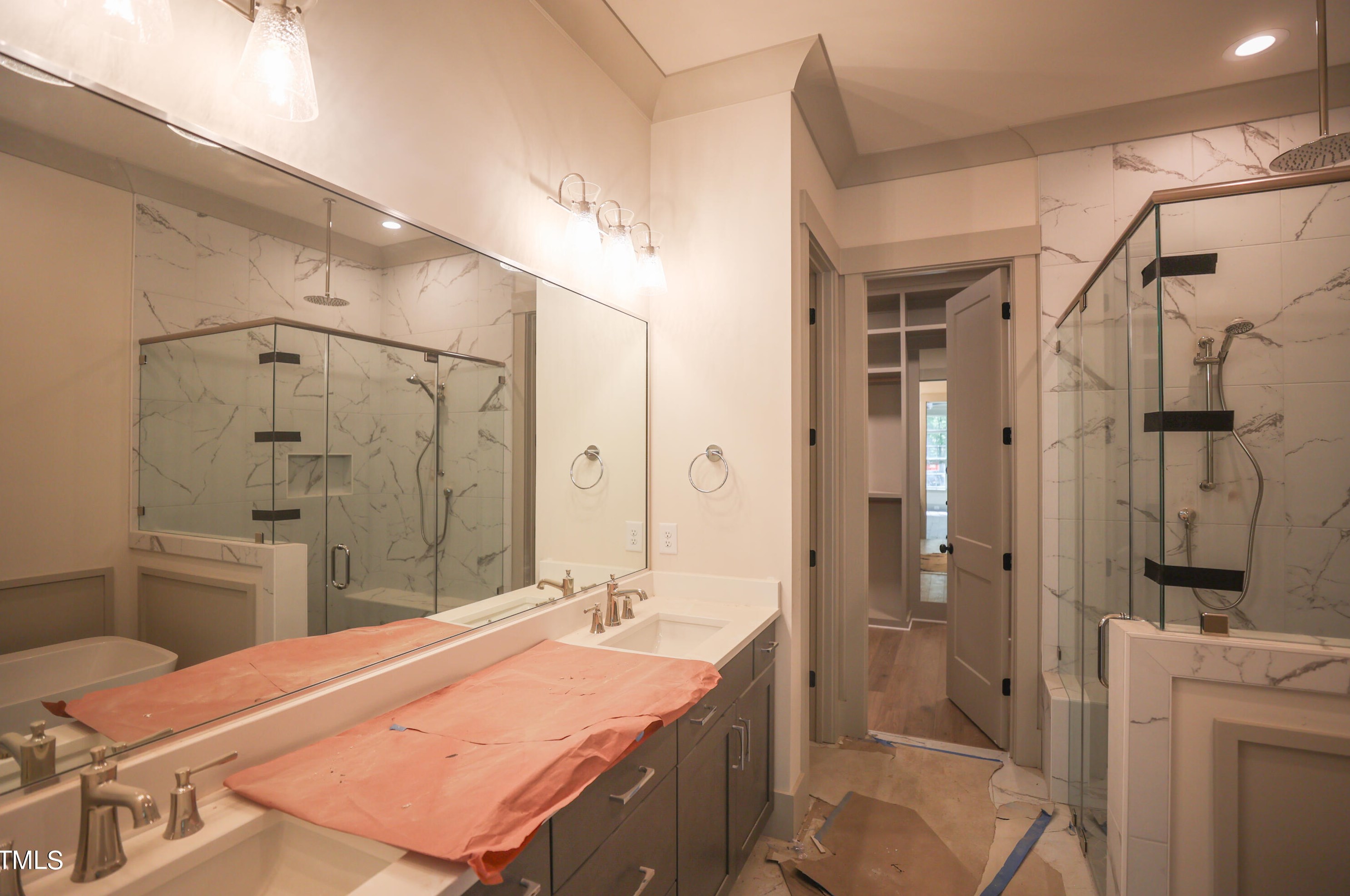 252 Lk Dr, Cary NC 27513-3103 exterior