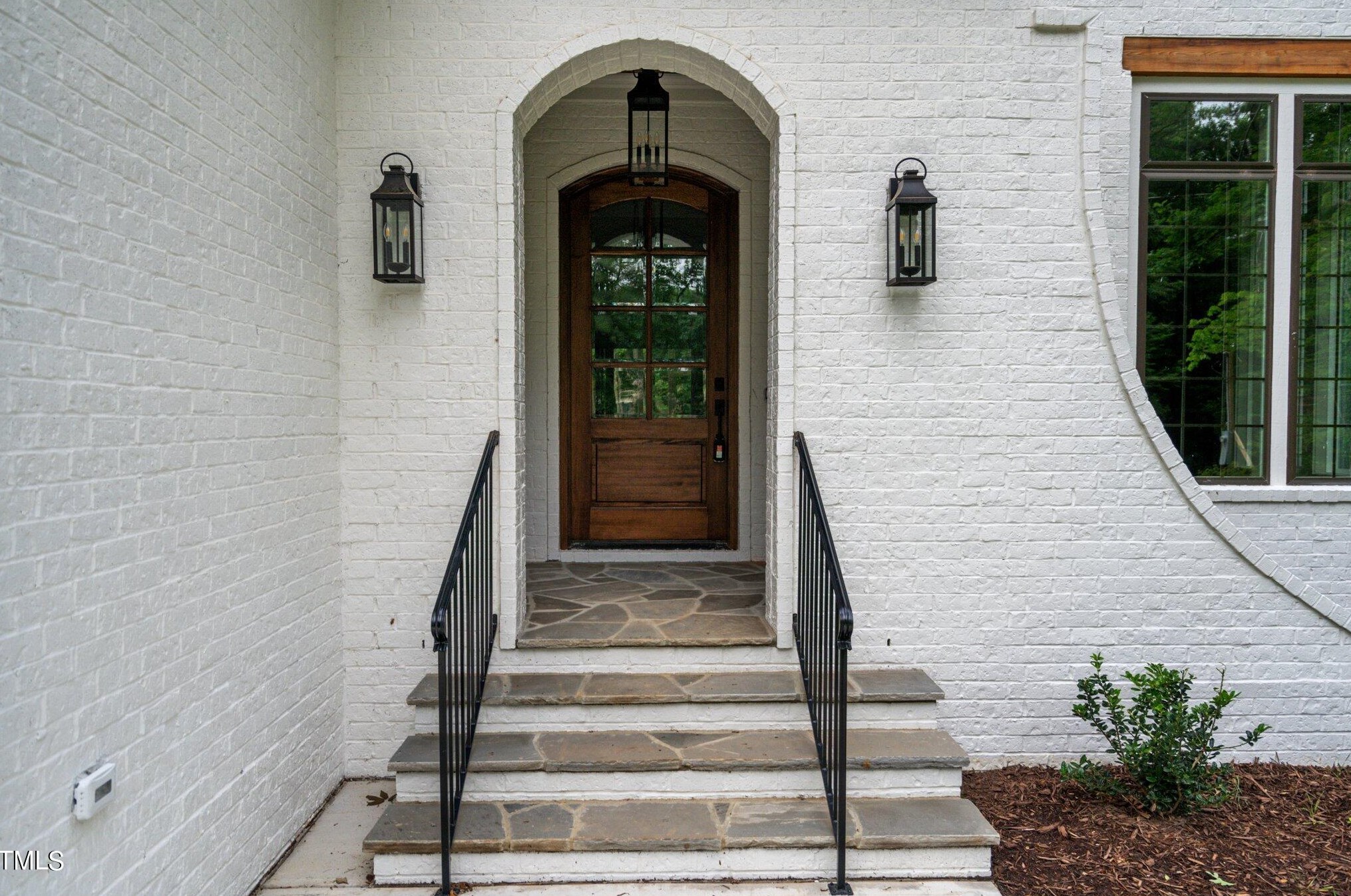 252 Lk Dr, Cary NC 27513-3103 exterior