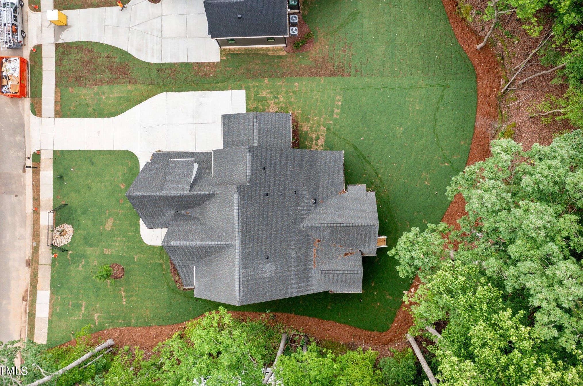 252 Lk Dr, Cary NC 27513-3103 exterior