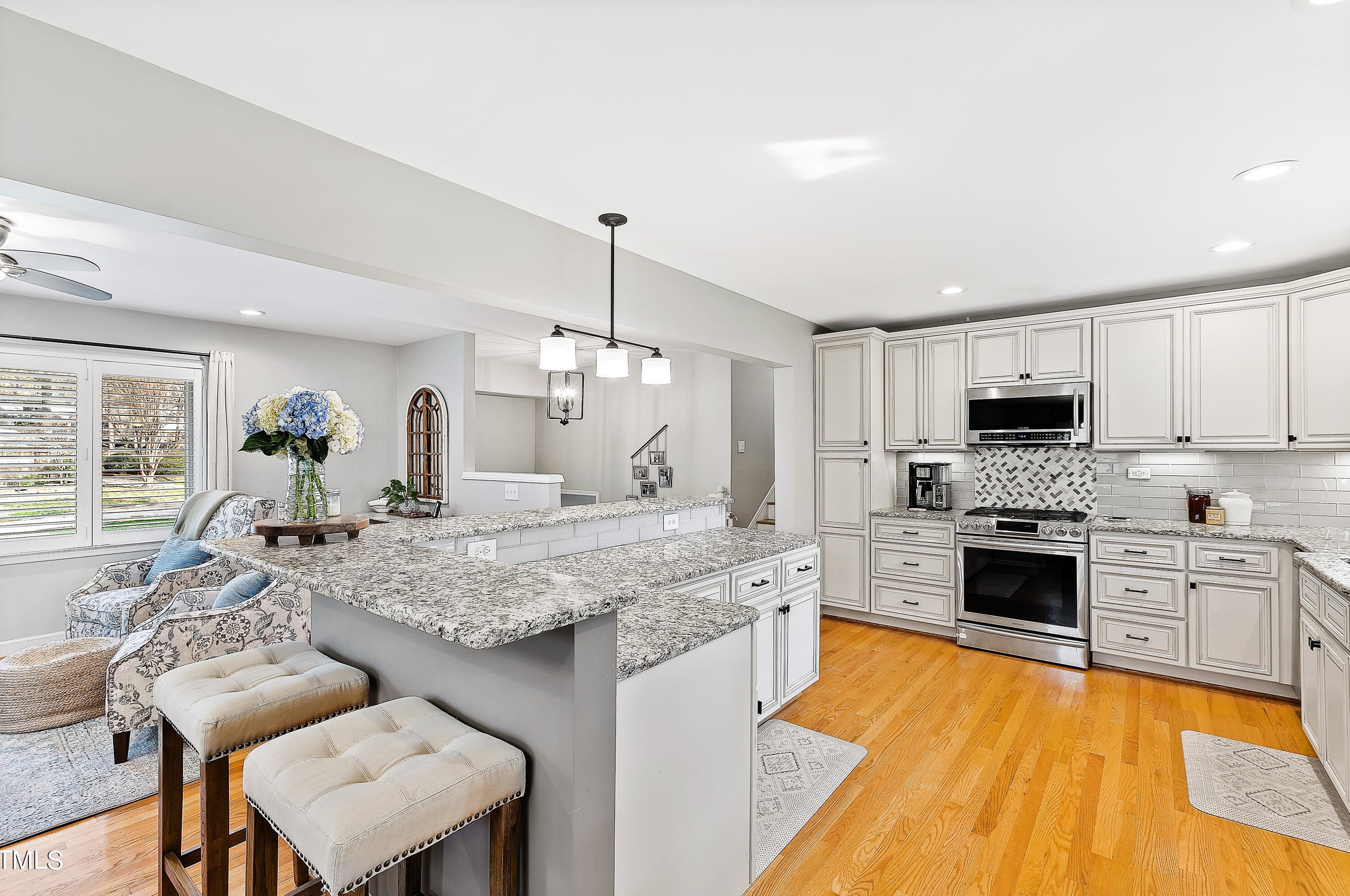 401 Glen Dr, Raleigh, NC 27609-5236