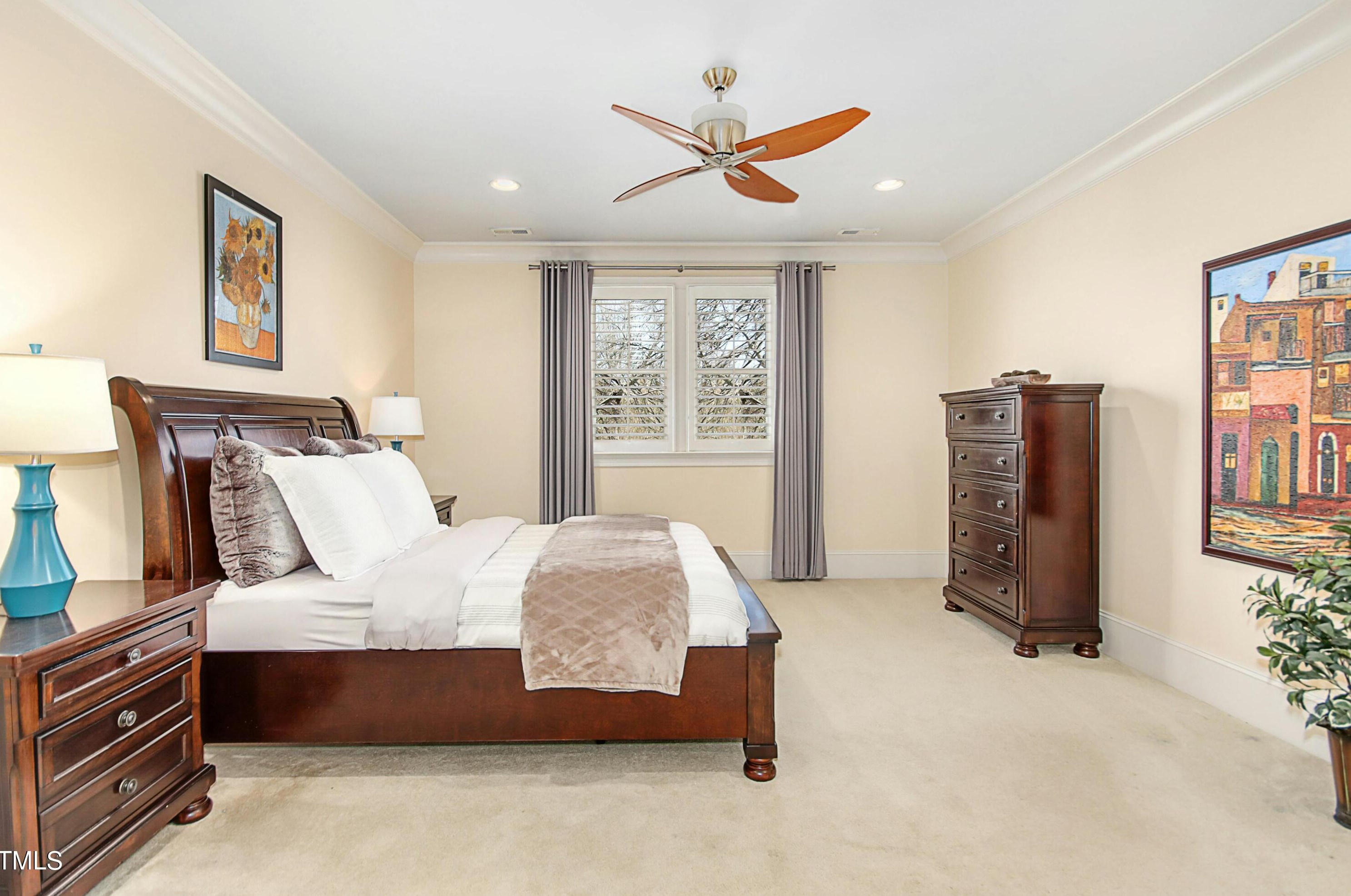 2712 Anderson Dr, Raleigh NC  27608-1504 exterior