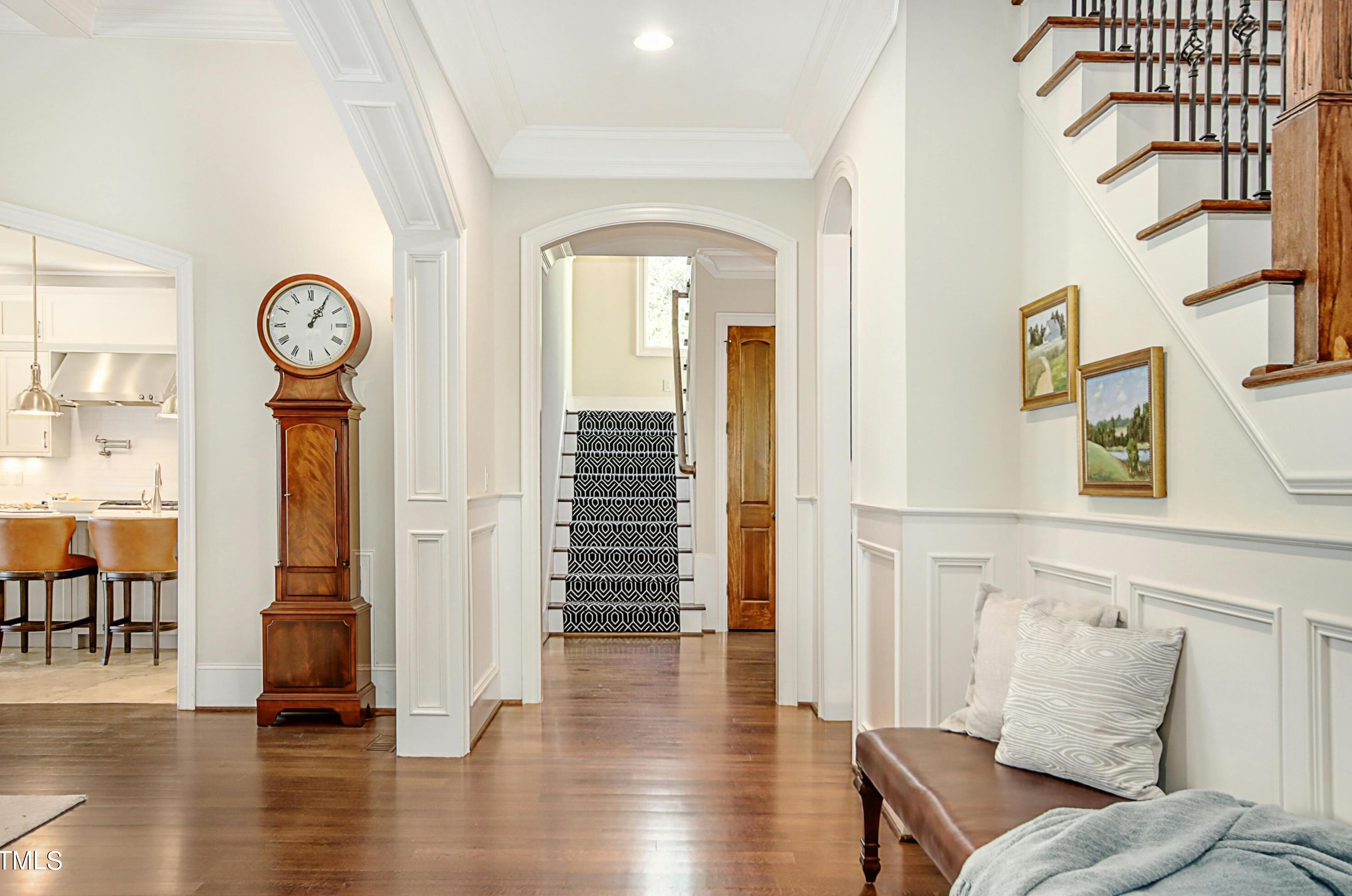 2712 Anderson Dr, Raleigh NC  27608-1504 exterior