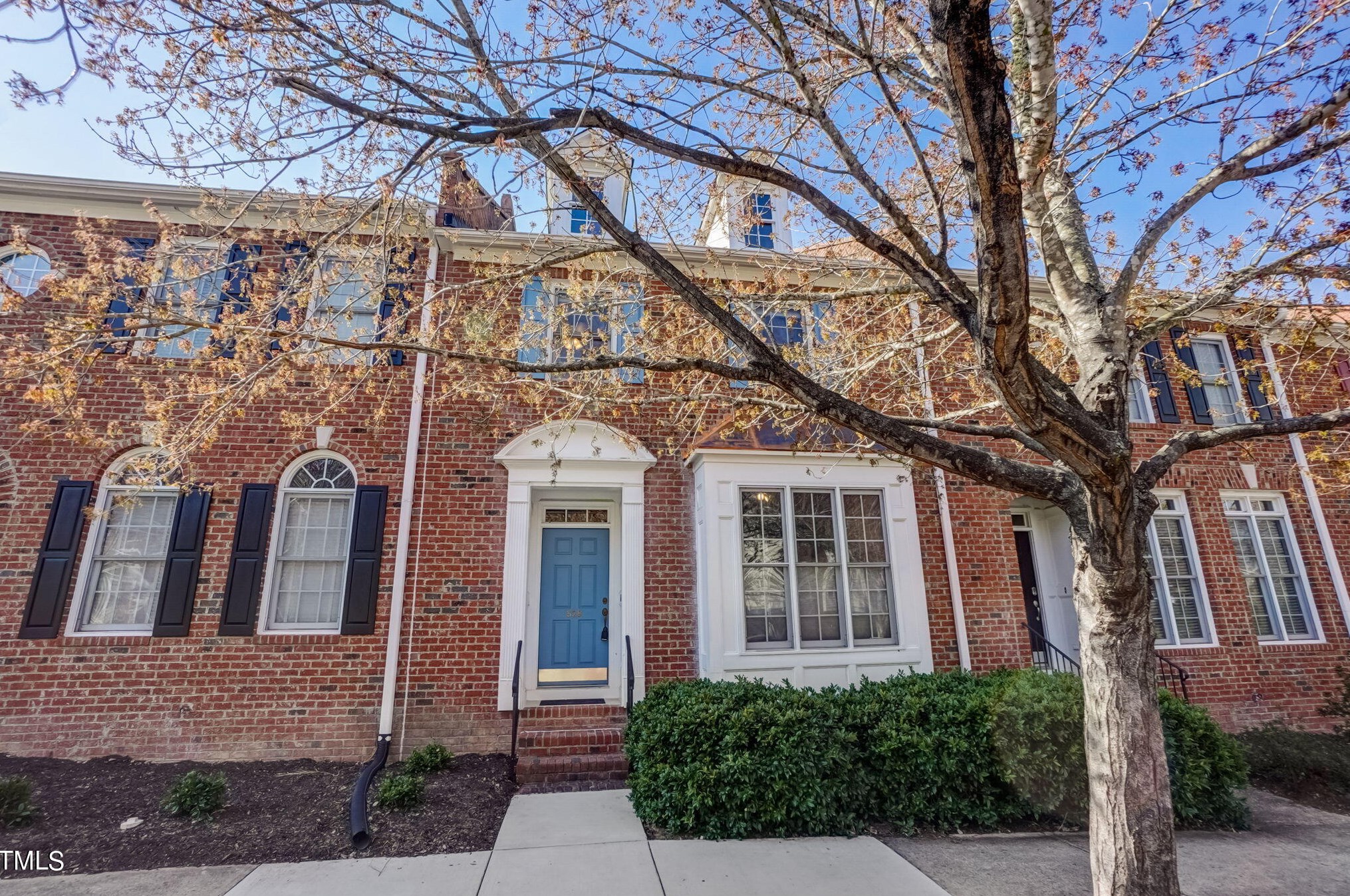 528 Copperline Dr, Chapel Hill, NC 27516