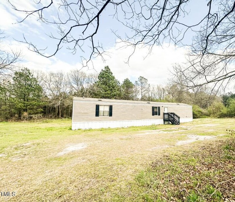 942 Lee County Line Rd, Broadway, NC 27505-8613