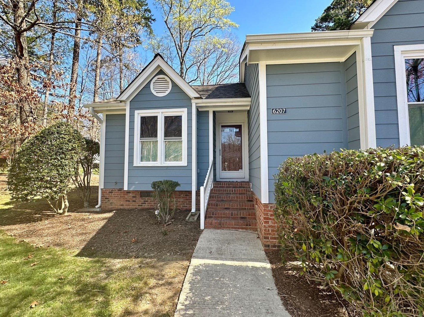 6207 Fountainhead Dr, Raleigh, NC 27609