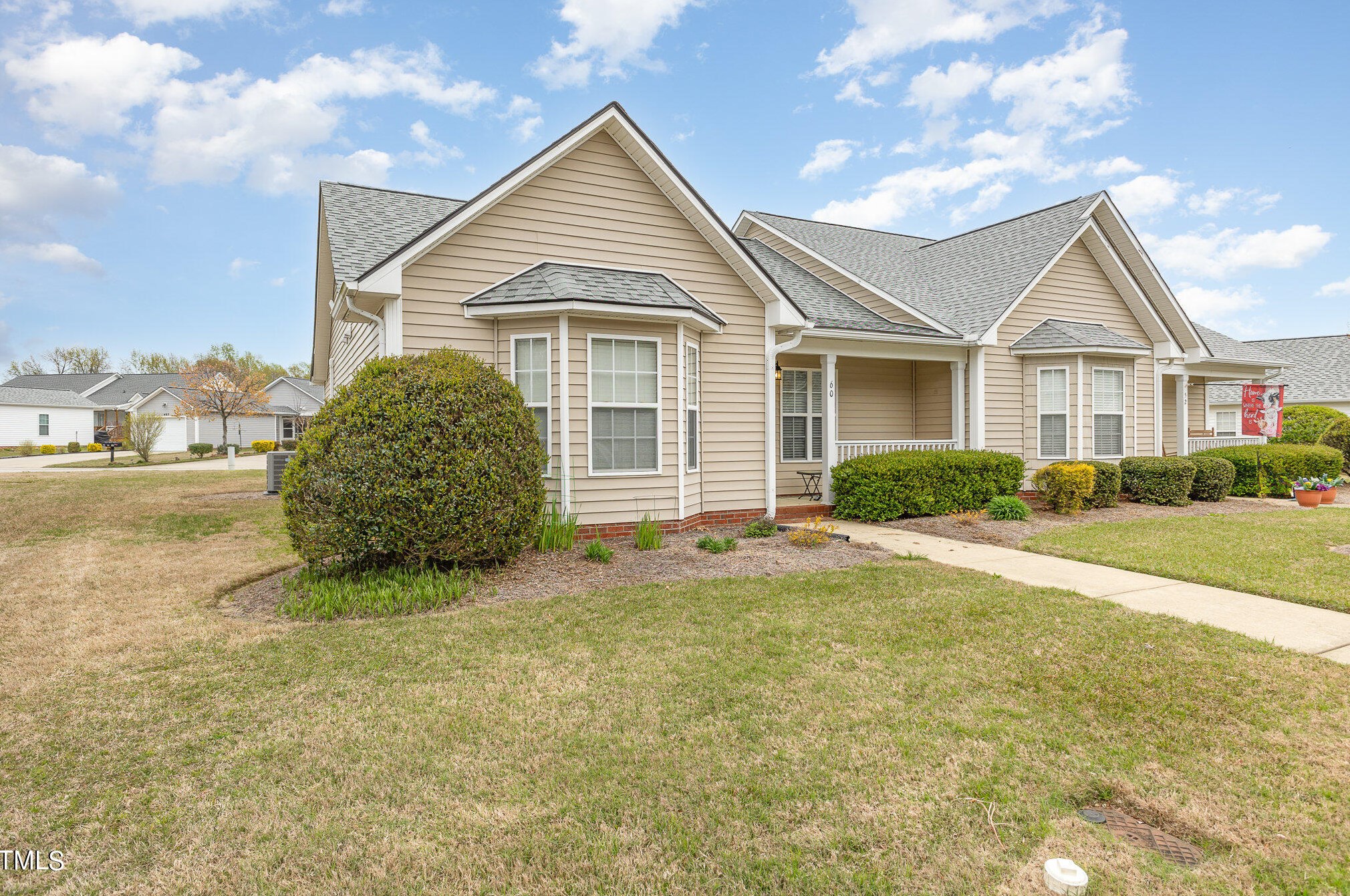 60 Moss Creek Dr, Clayton, NC 27520-6926