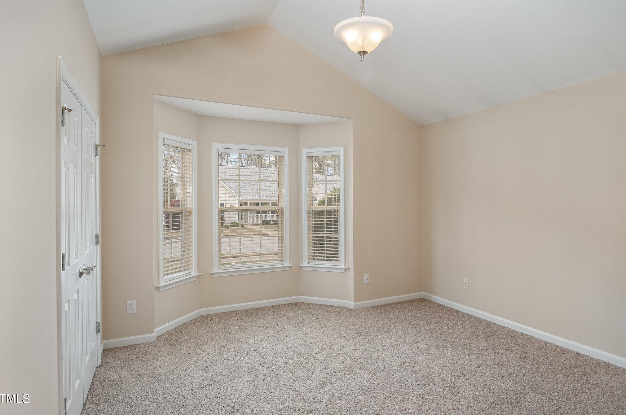 60 Moss Crk Dr, Clayton NC 27520-6925 exterior