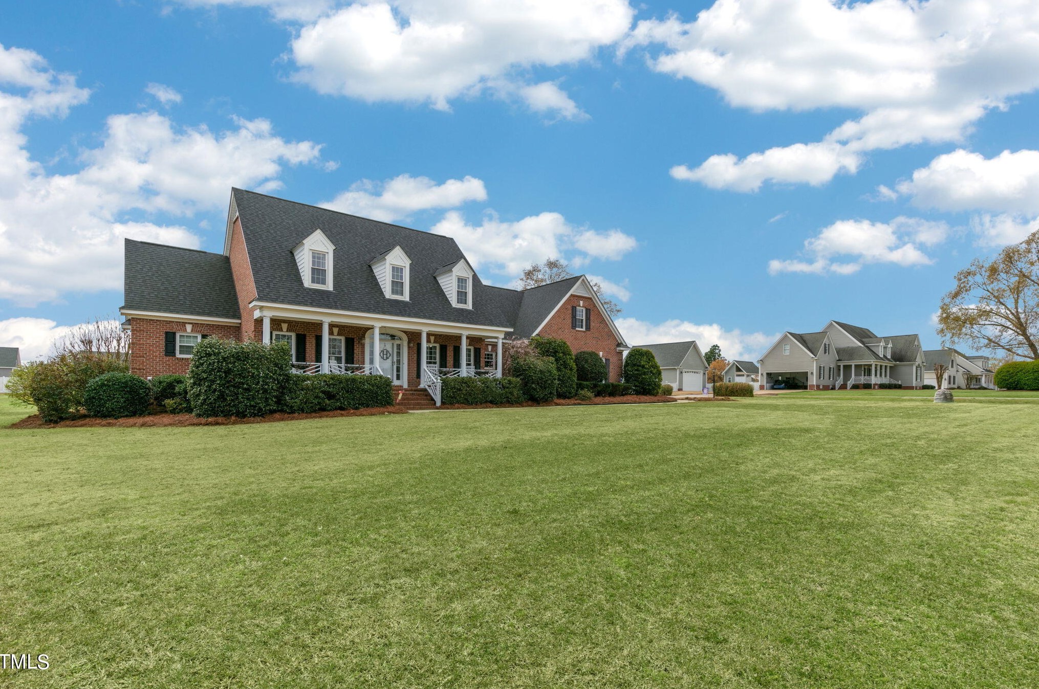 6457 Waters Edge Dr, Rocky Mount, NC 27803-8925