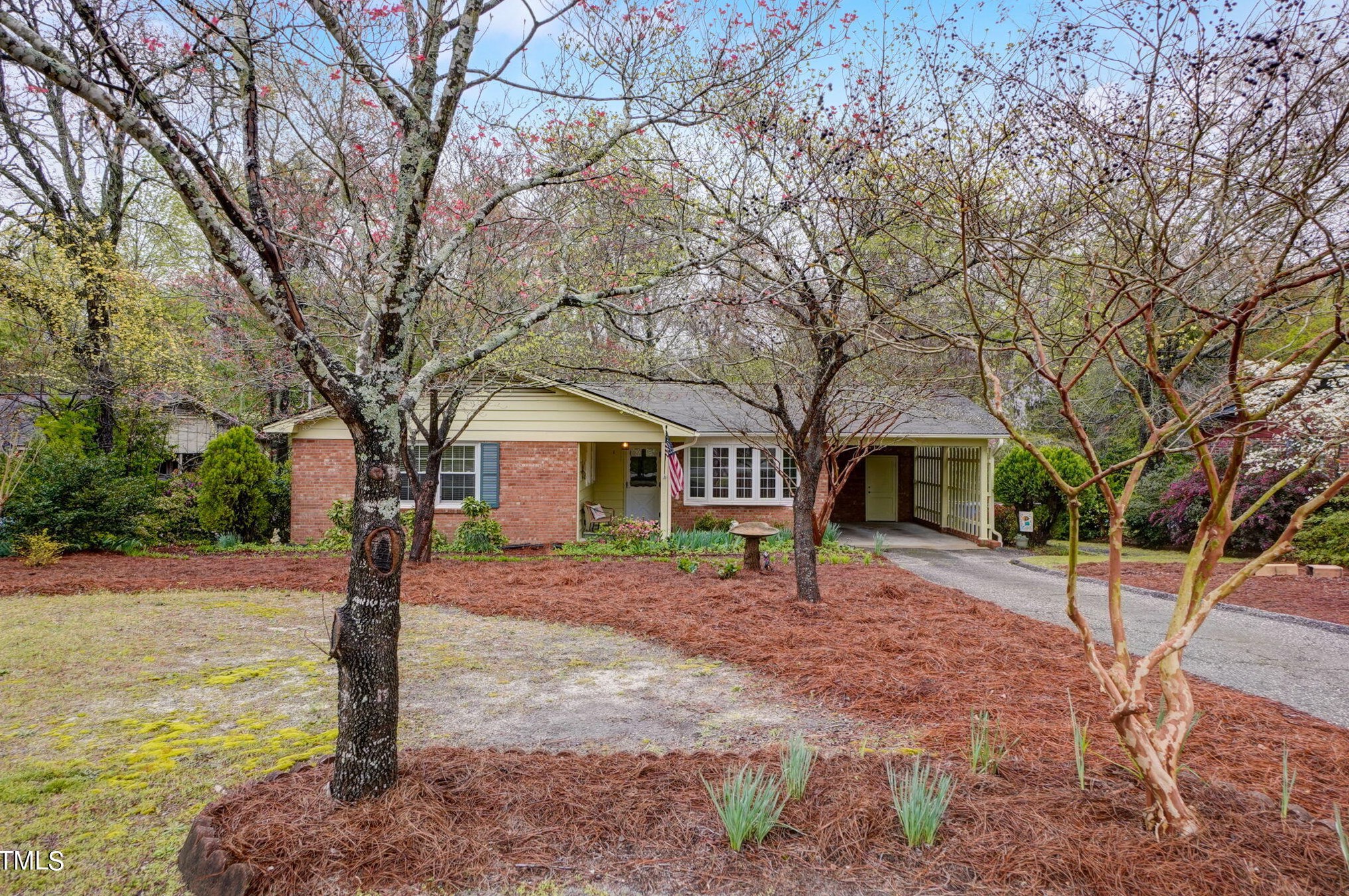 314 Summer Hill Rd, Fayetteville, NC 28303-2551
