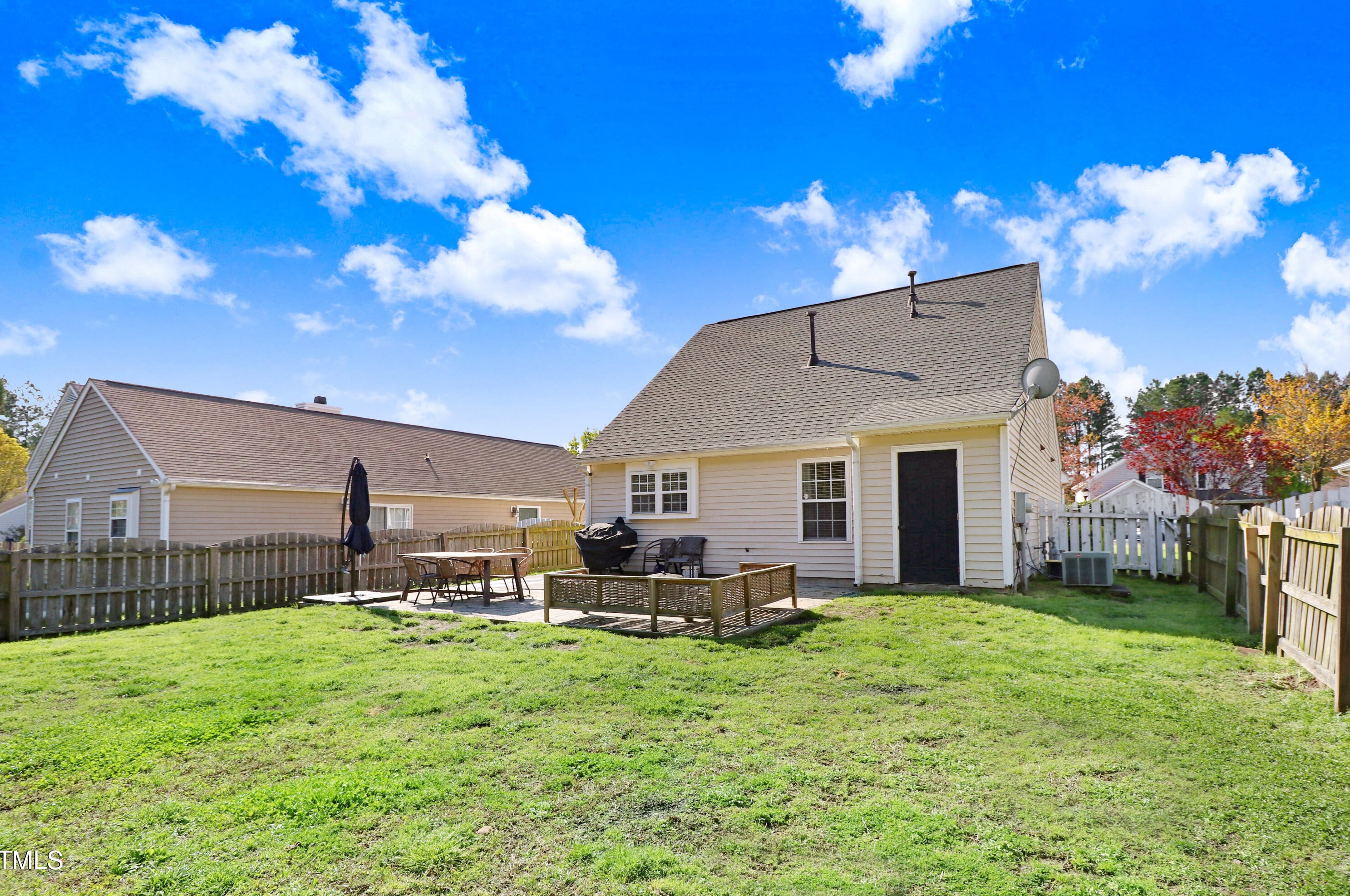 610 Edenberry Dr, Durham NC 27713-6533 exterior