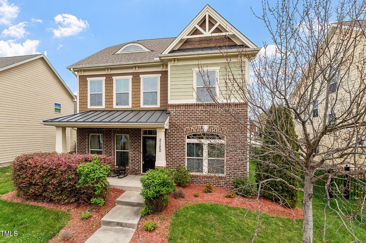 2120 Glade Valley Ln, Cary, NC 27560-7168