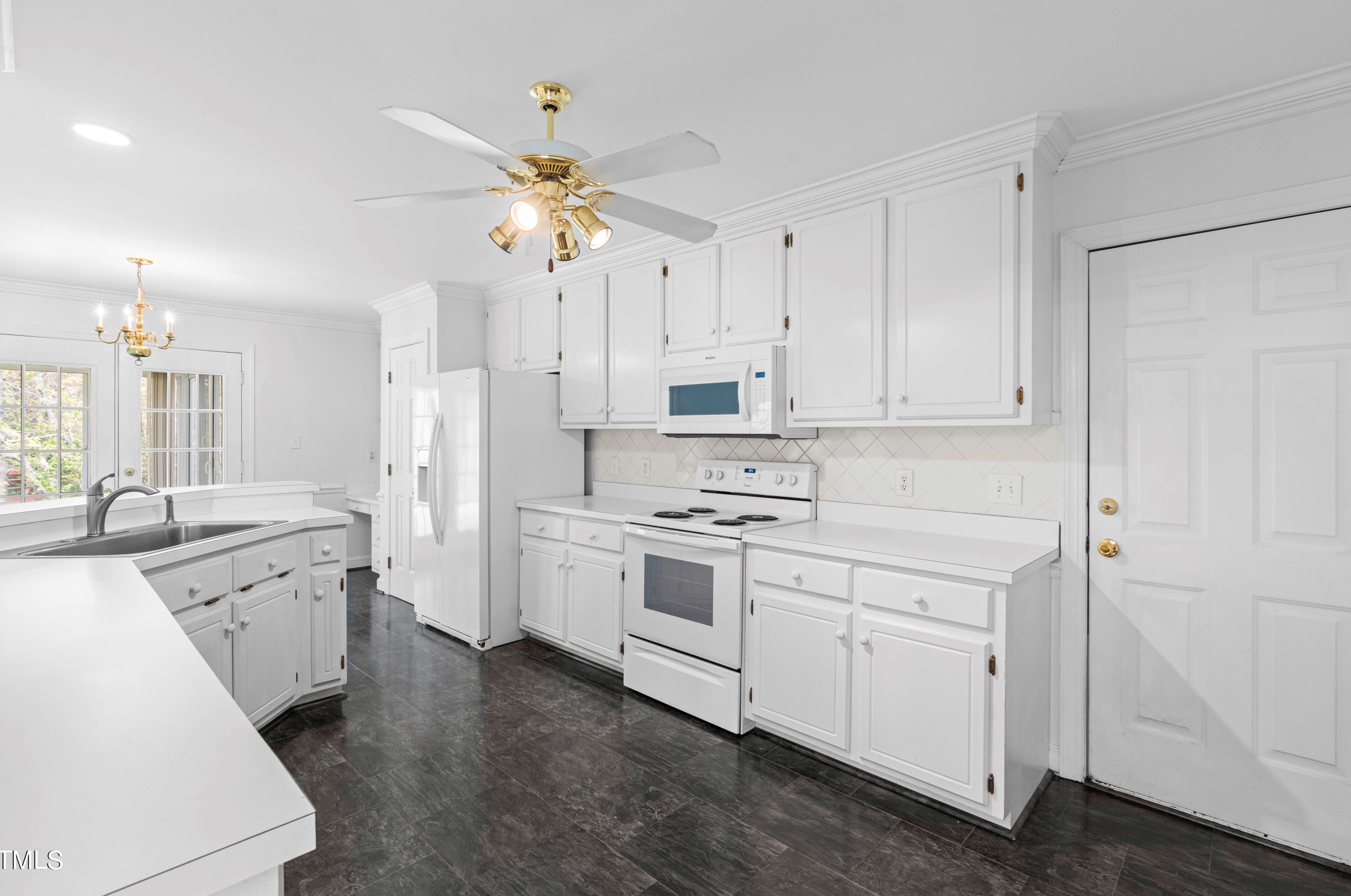 604 Samara St, Apex NC 27502-7143 exterior