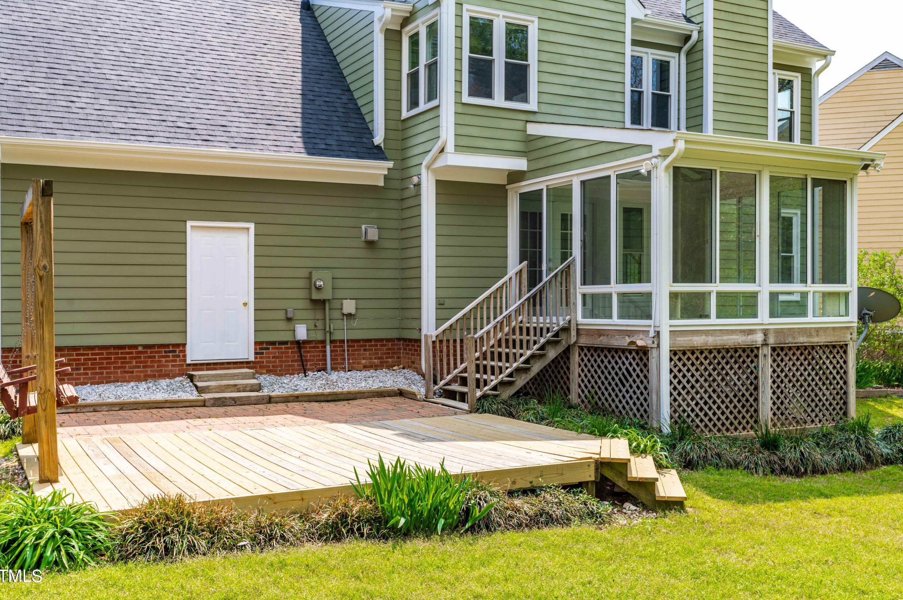 604 Samara St, Apex NC 27502-7143 exterior