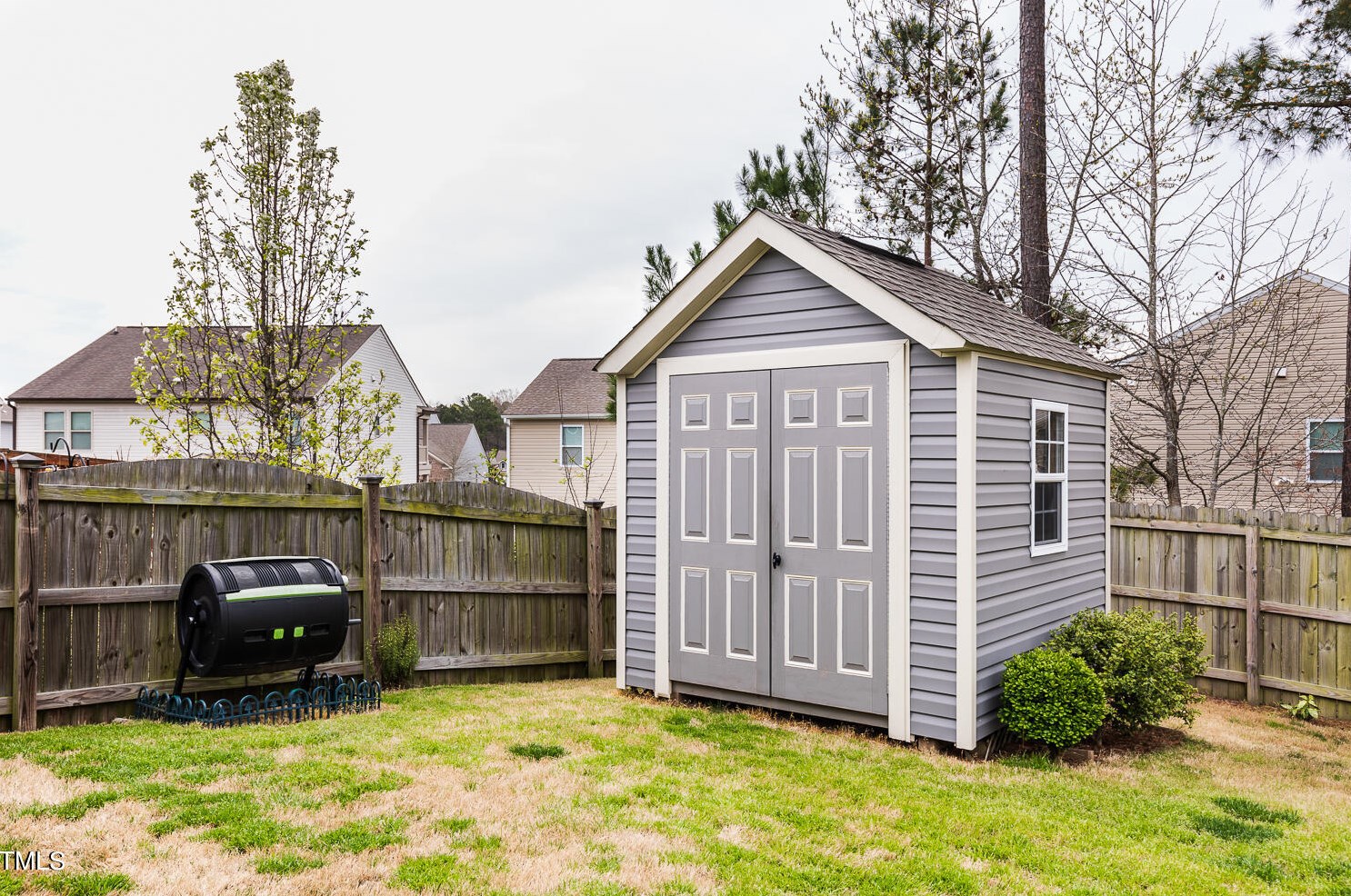 8 Crawford Ct, Durham NC 27703-9475 exterior