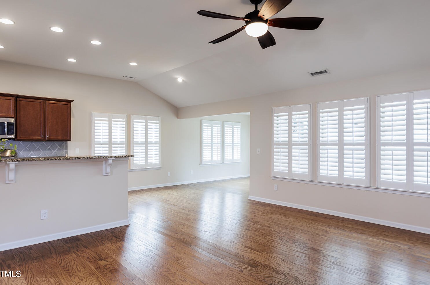 8 Crawford Ct, Durham NC 27703-9475 exterior