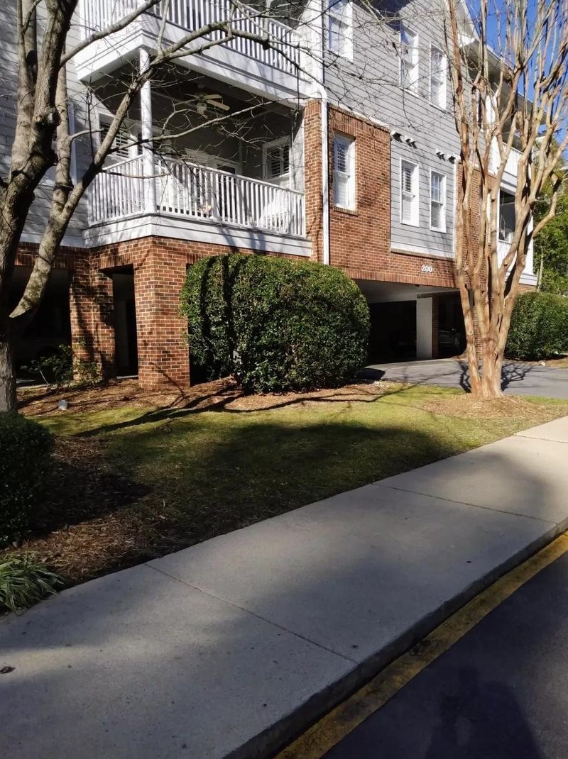 221 Lord Byron Ct, Cary, NC 27513-3825