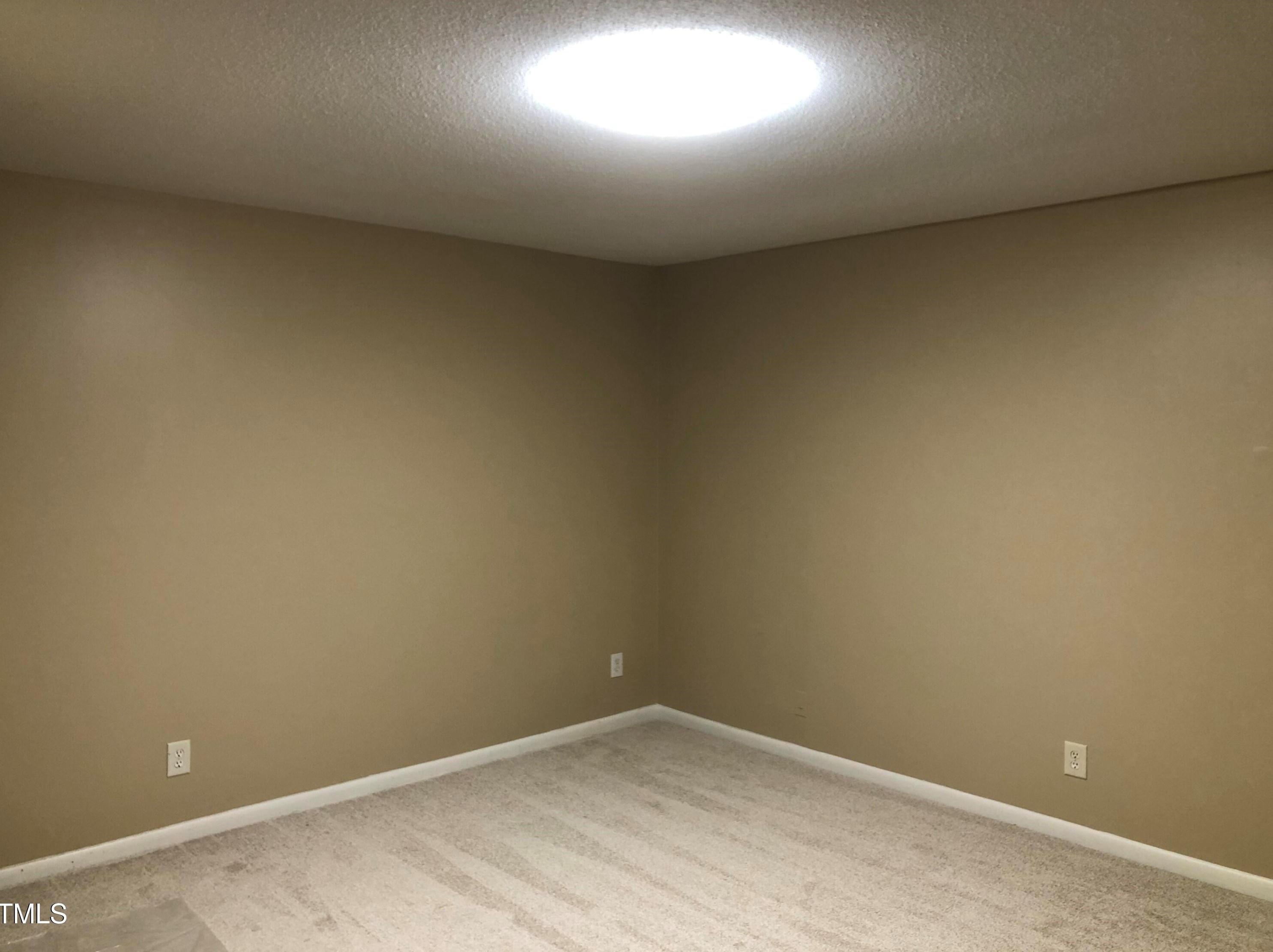 B-6 Shepherd Ln, Chapel Hill, NC 27514-3312