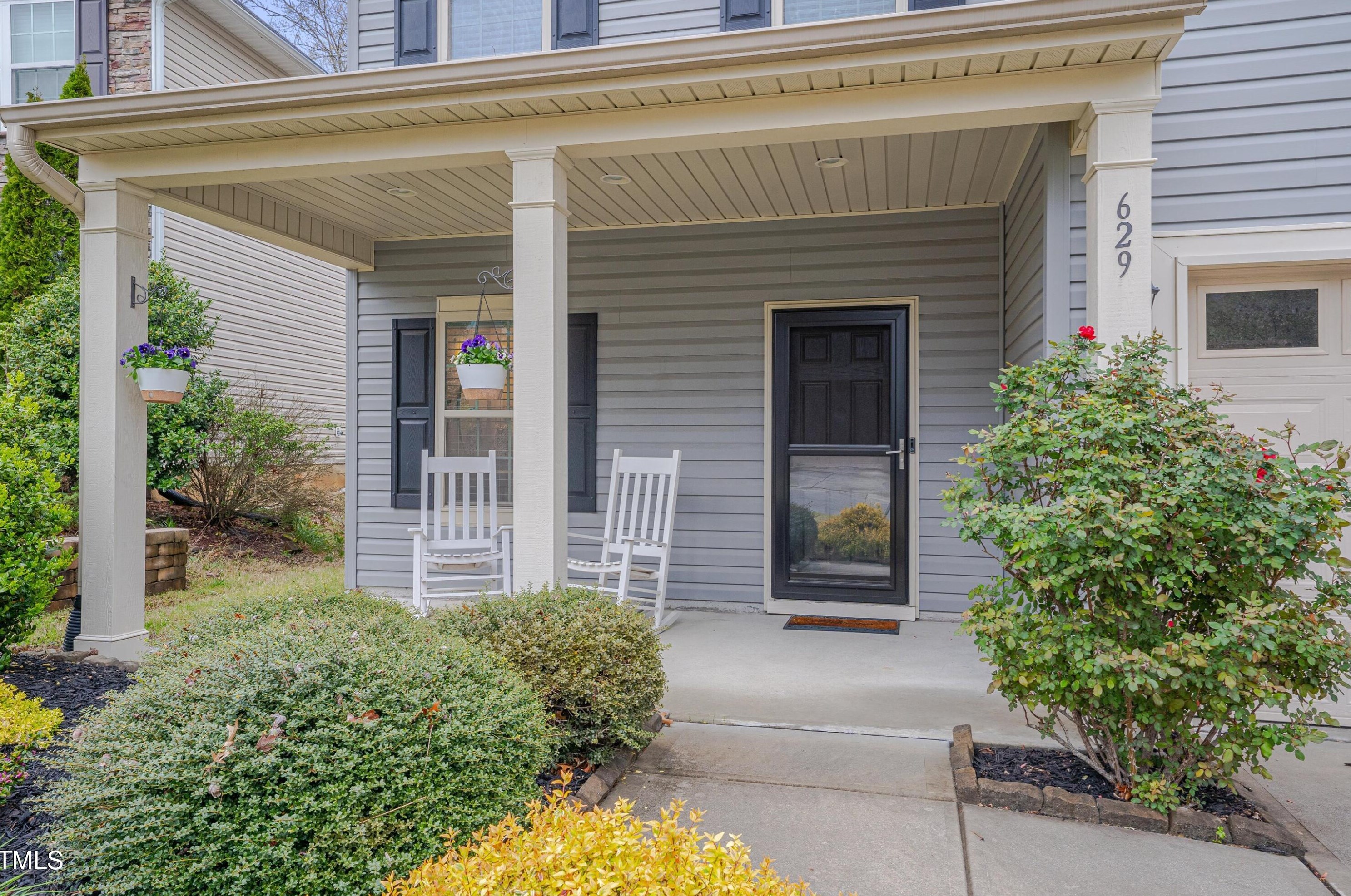629 Poplar St, Durham, NC 27703-9439