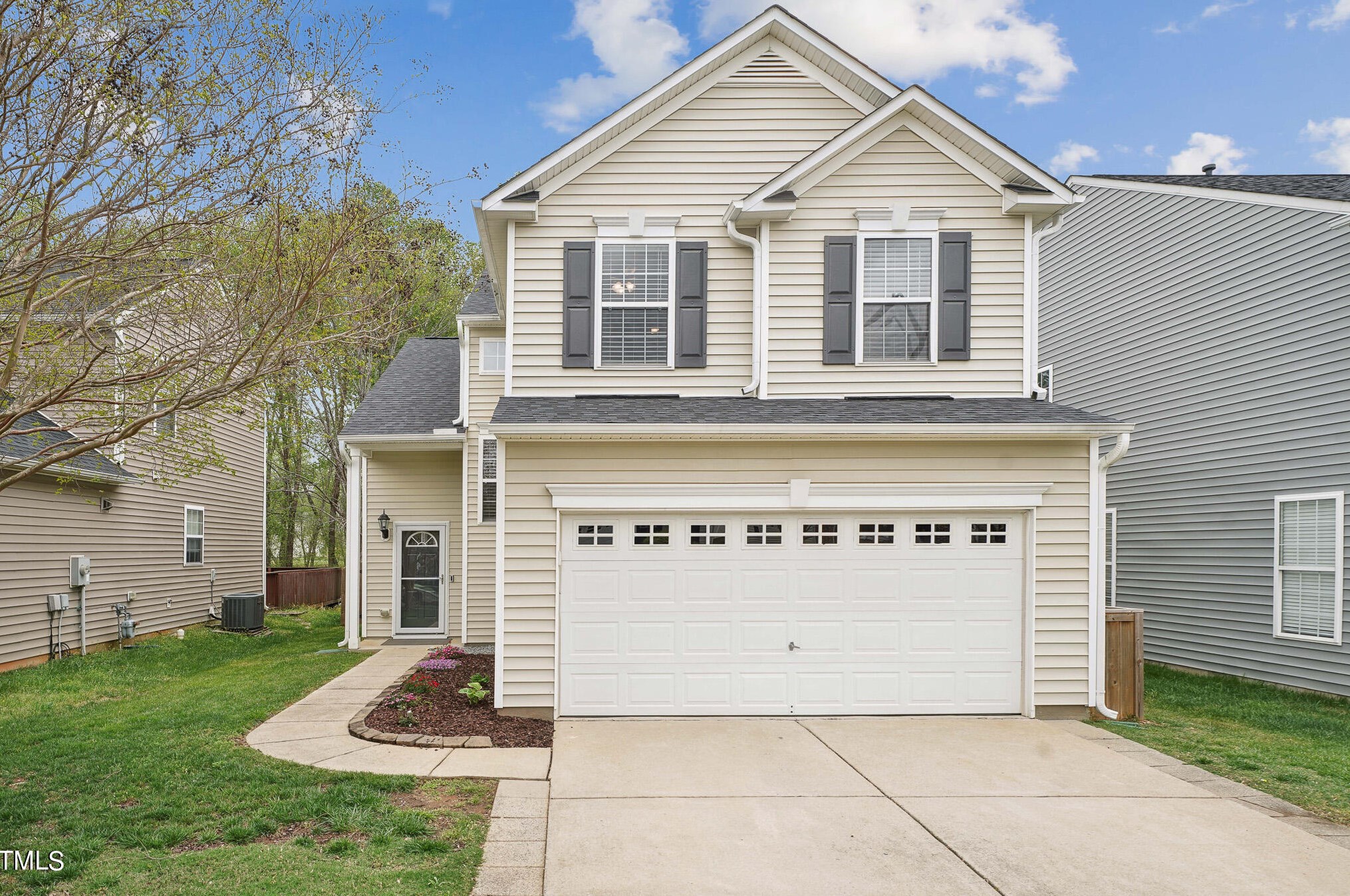 5121 Mabe Dr, Holly Springs, NC 27540-7399