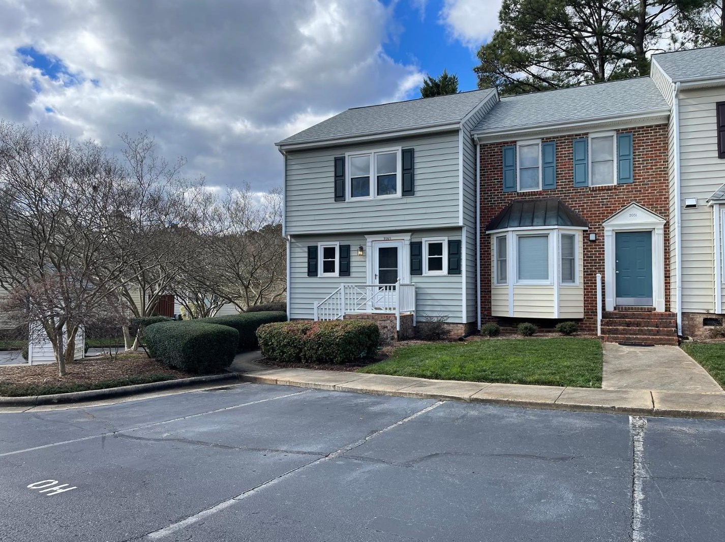 2049 Trexler Ct, Raleigh, NC 27606