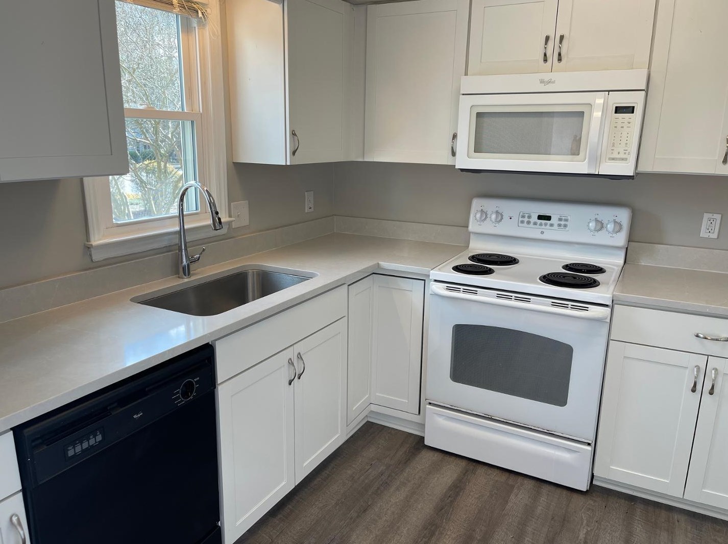 2049 Trexler Ct, Raleigh NC  27606-6416 exterior