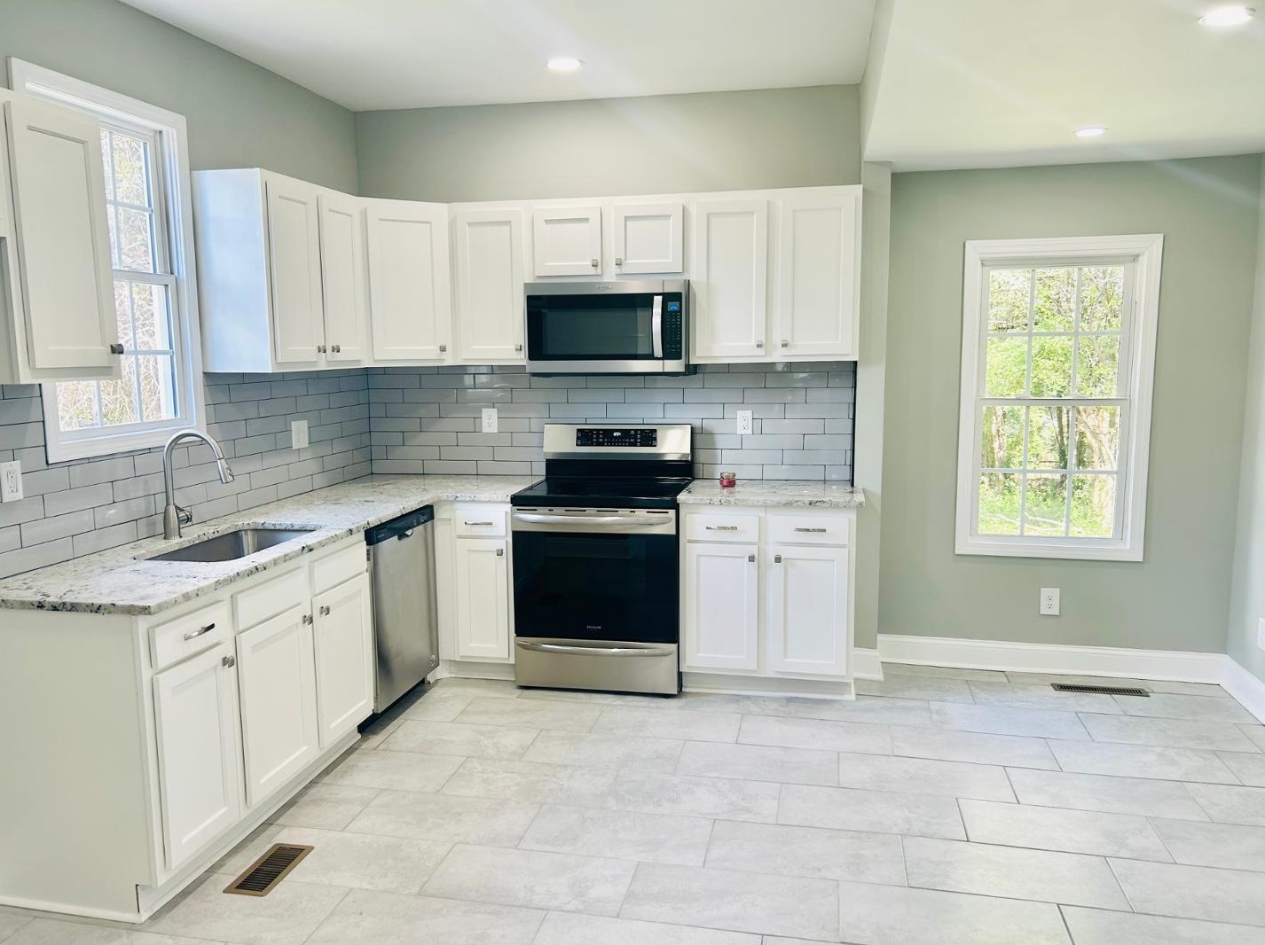 1334 Graham St, Burlington, NC 27217