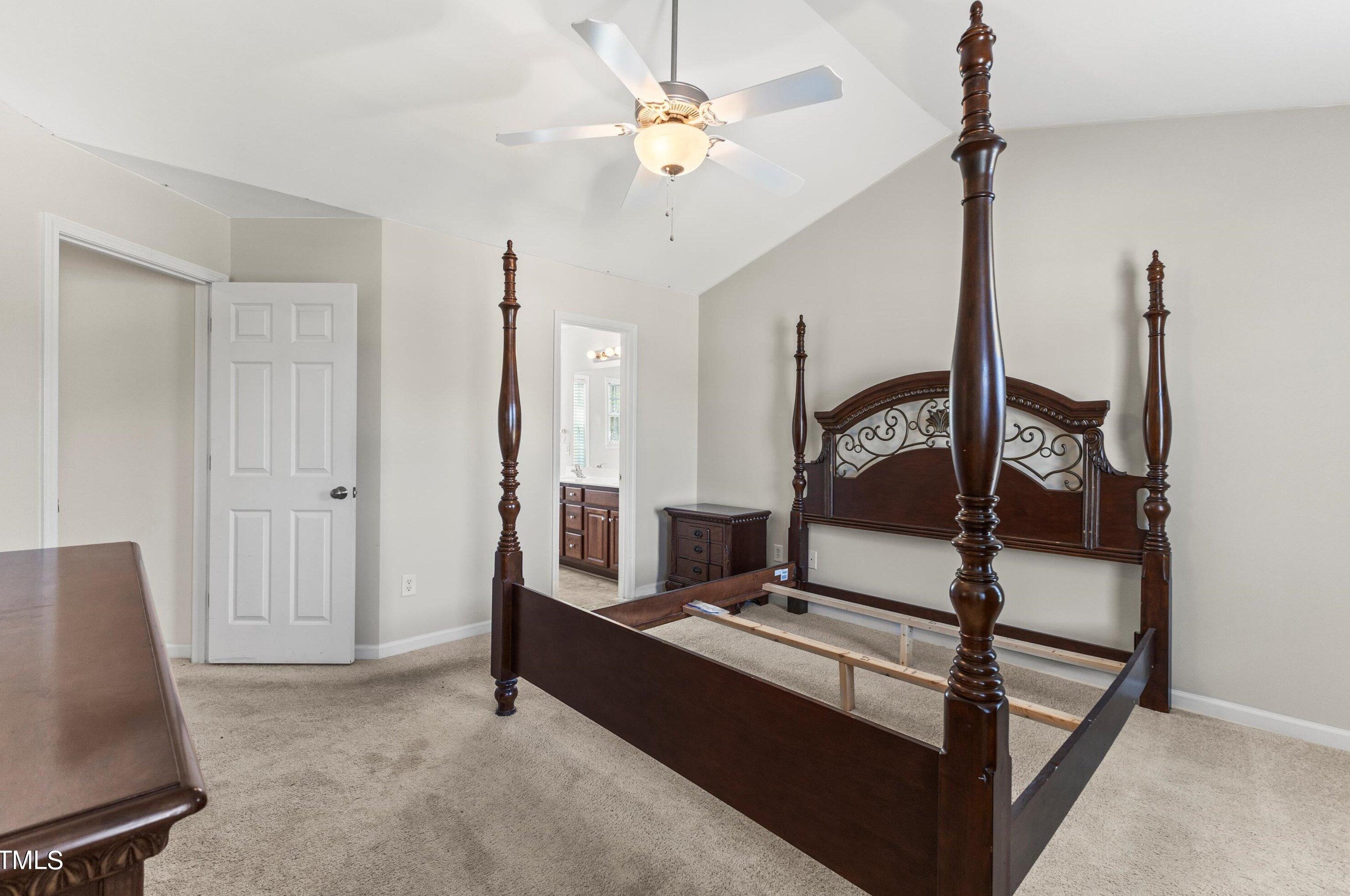 156 Meadow Loop Dr, Clayton NC 27527-9005 exterior