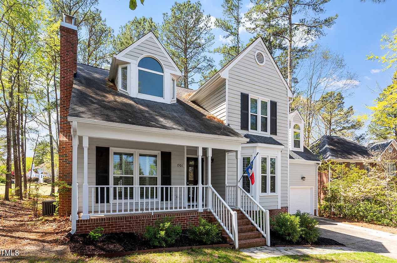 1901 Medinah Ct, Raleigh, NC 27604-5858