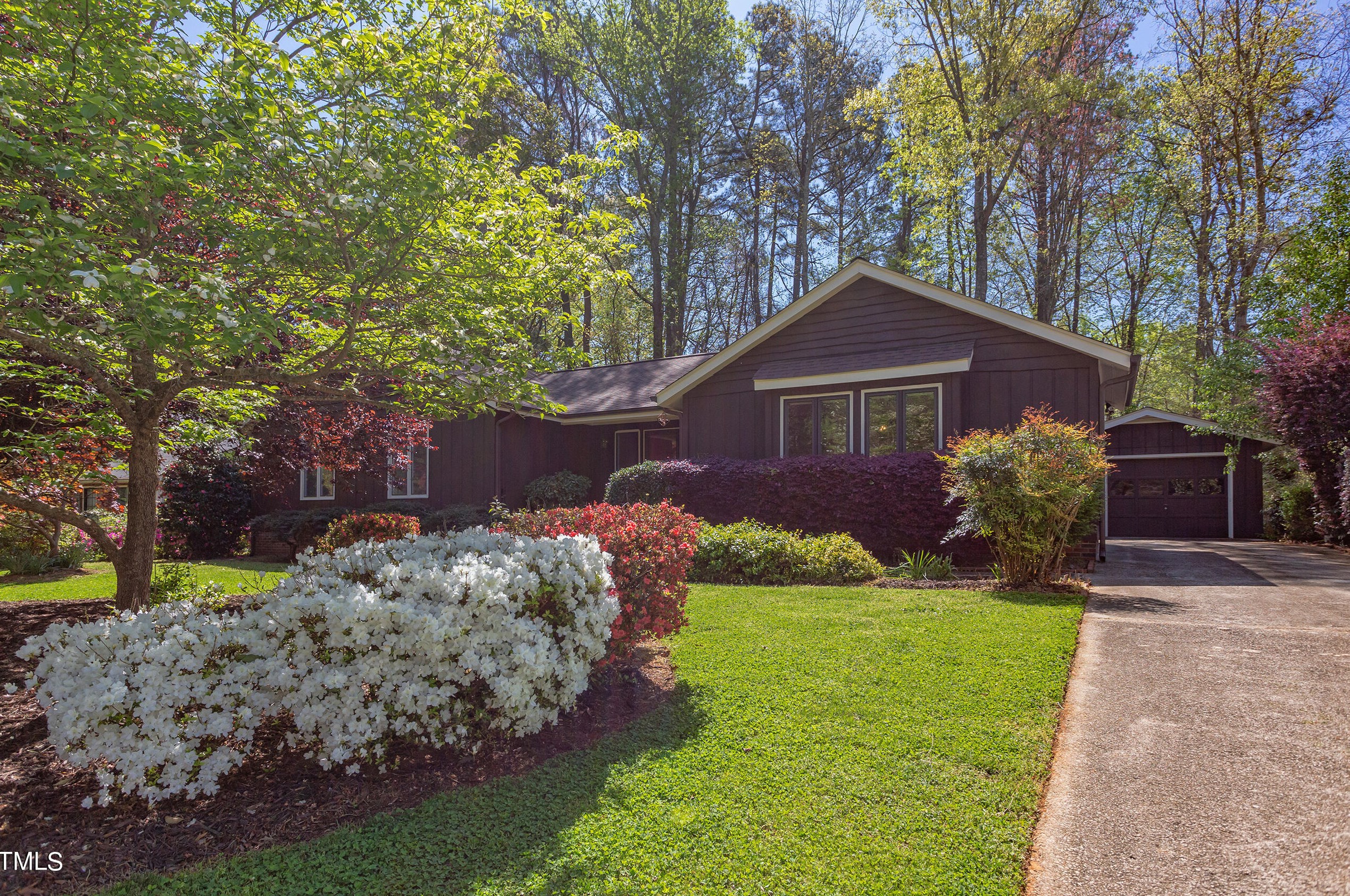 1505 Laughridge Dr, Cary, NC 27511-5218