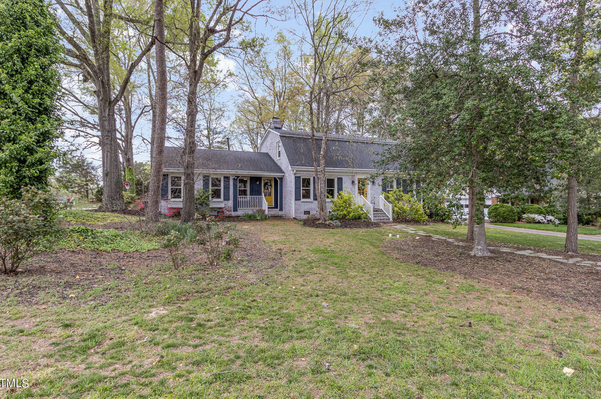 2051 Walker Ave, Burlington, NC 27215