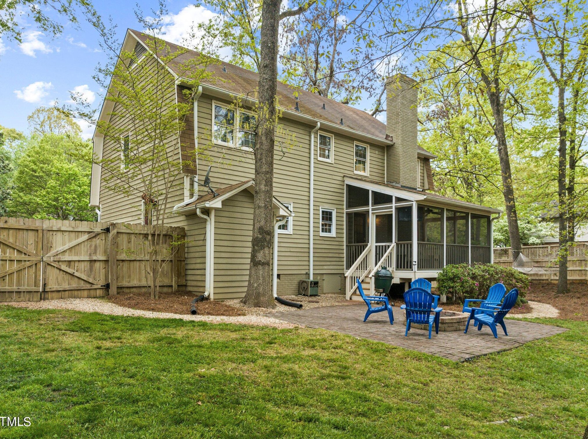 1401 Deboy St, Raleigh, NC 27606-1721