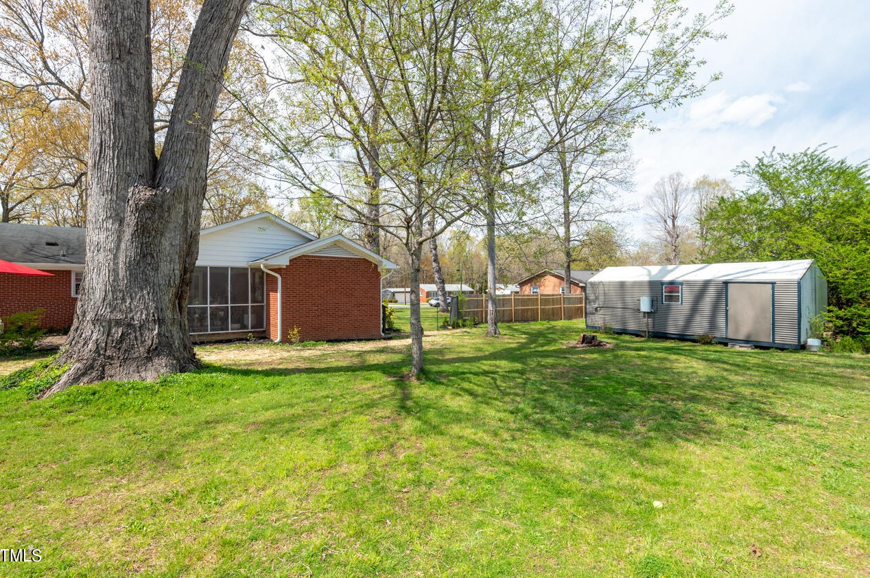 524 Carr St, Mebane NC  27302-2132 exterior