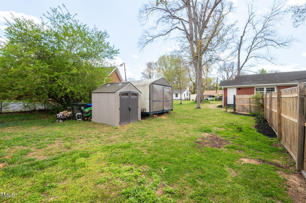 524 Carr St, Mebane NC  27302-2132 exterior