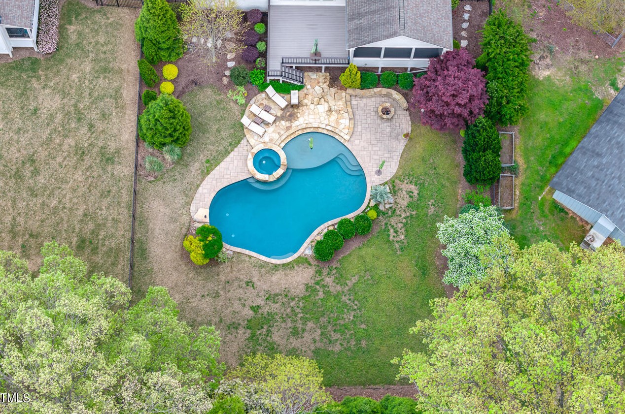 3601 Laurel Hills Rd, Raleigh, NC 27612-4206