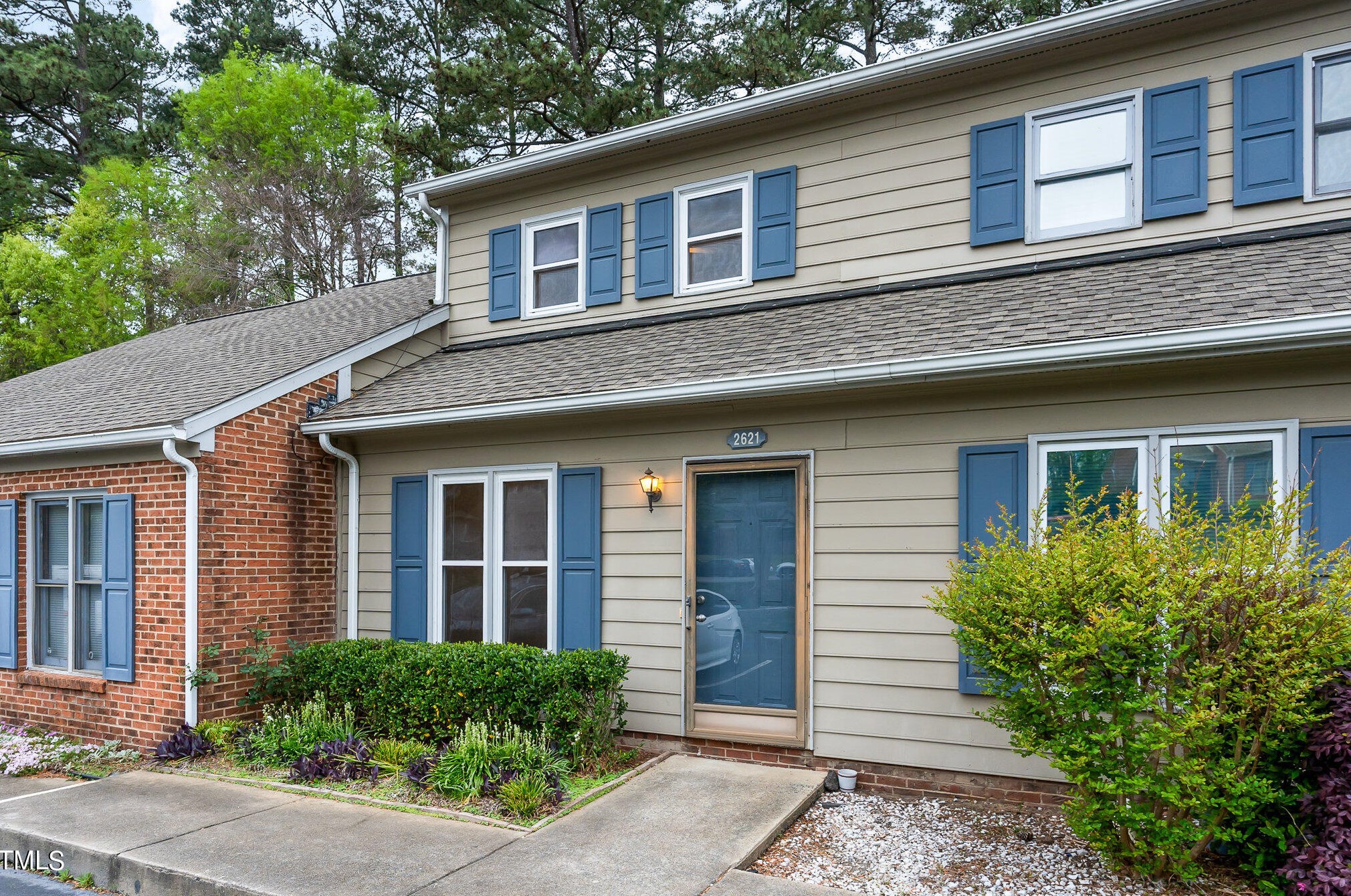 2621 Hitchcock Dr, Durham, NC 27705-1900