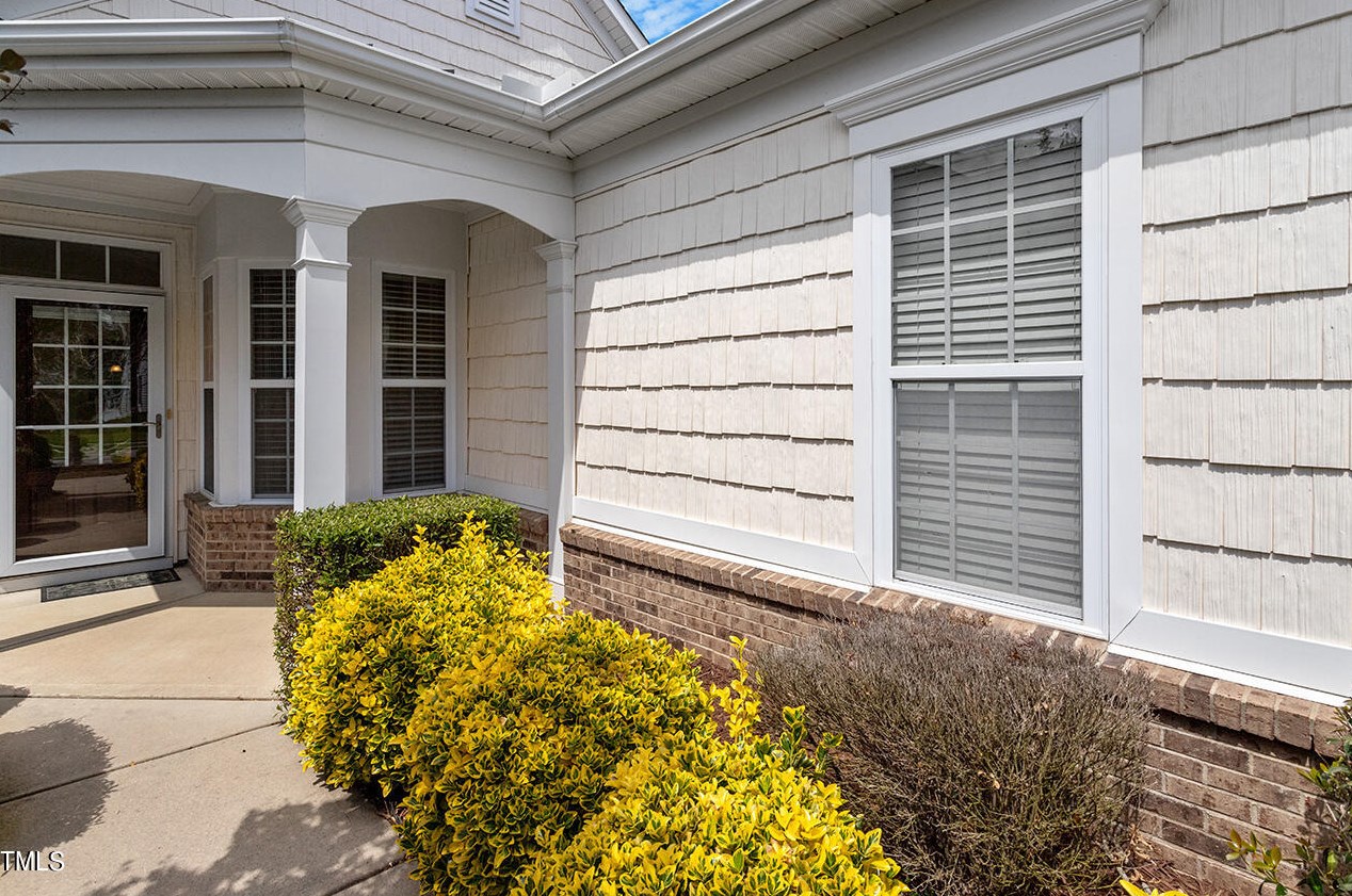 313 Orbison Dr, Cary, NC 27519-0992