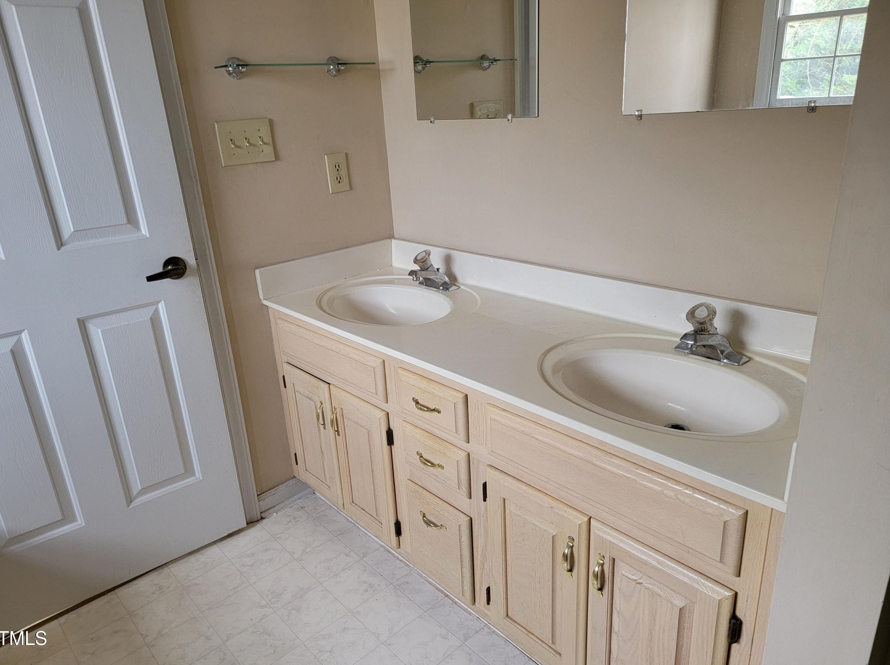 5604 Torness Ct, Raleigh NC  27604-9611 exterior