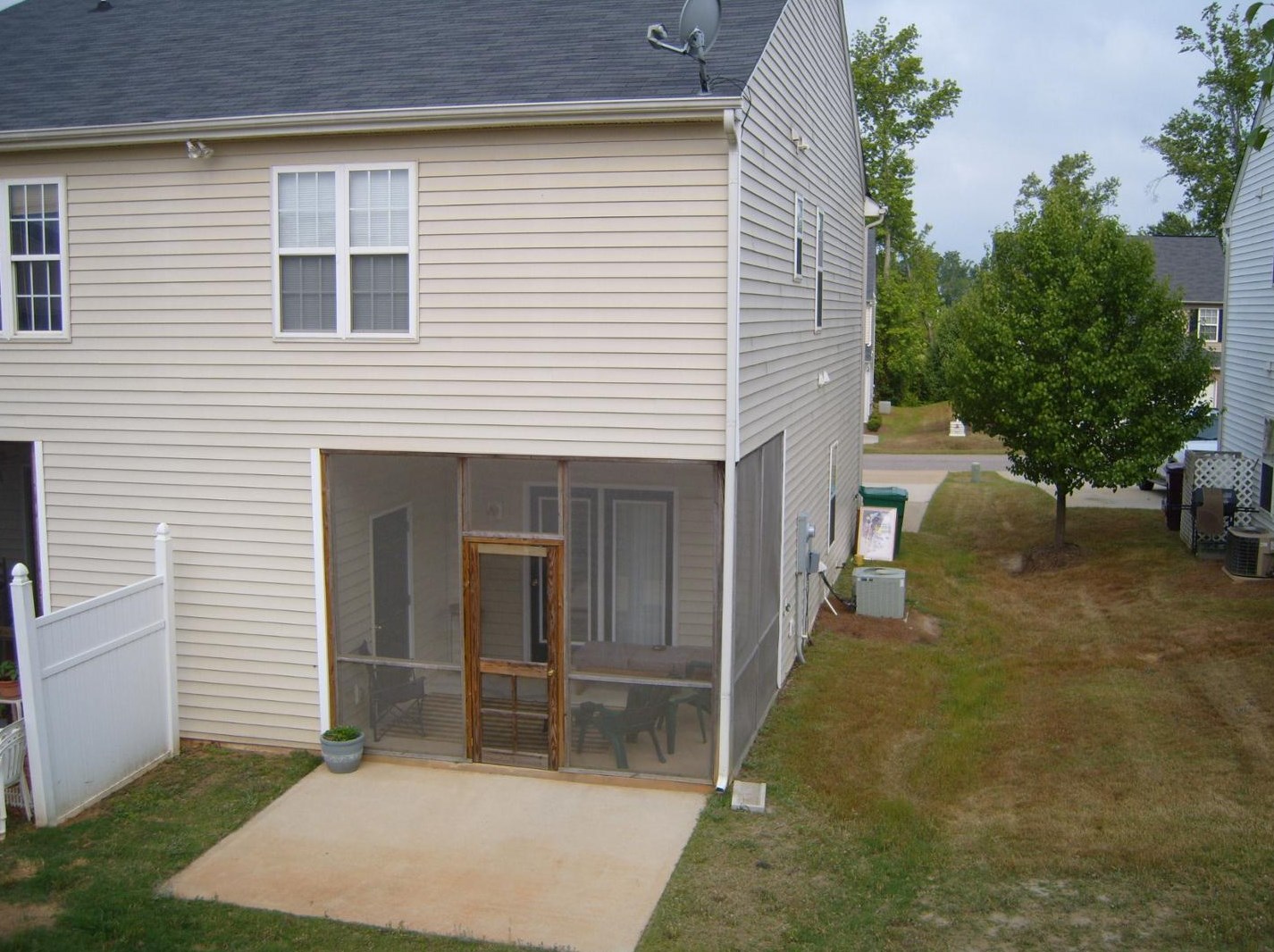 124 Woodson Dr, Clayton, NC 27527-5780