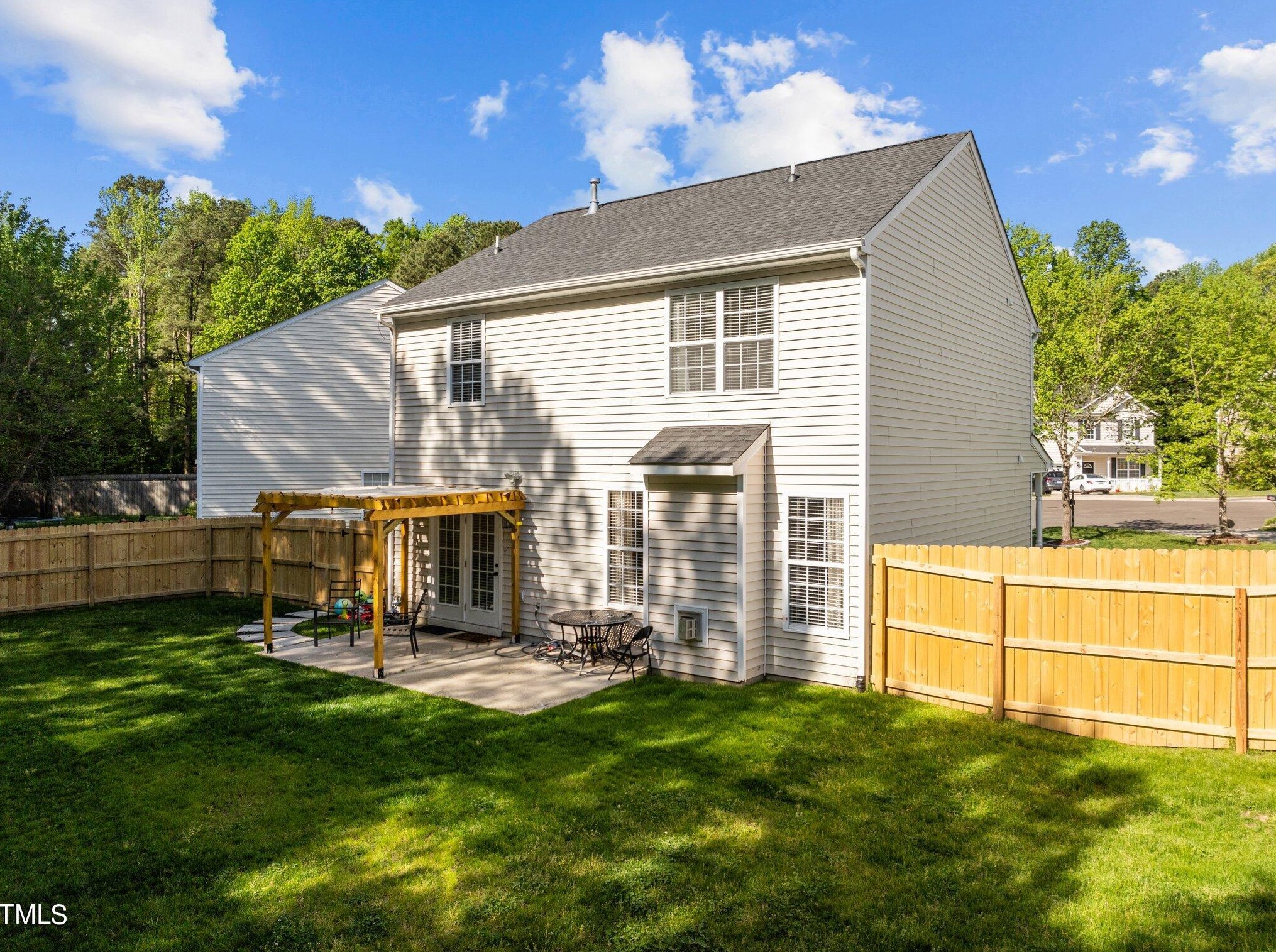 12304 Kendall Ridge Ct, Durham NC  27703-8540 exterior