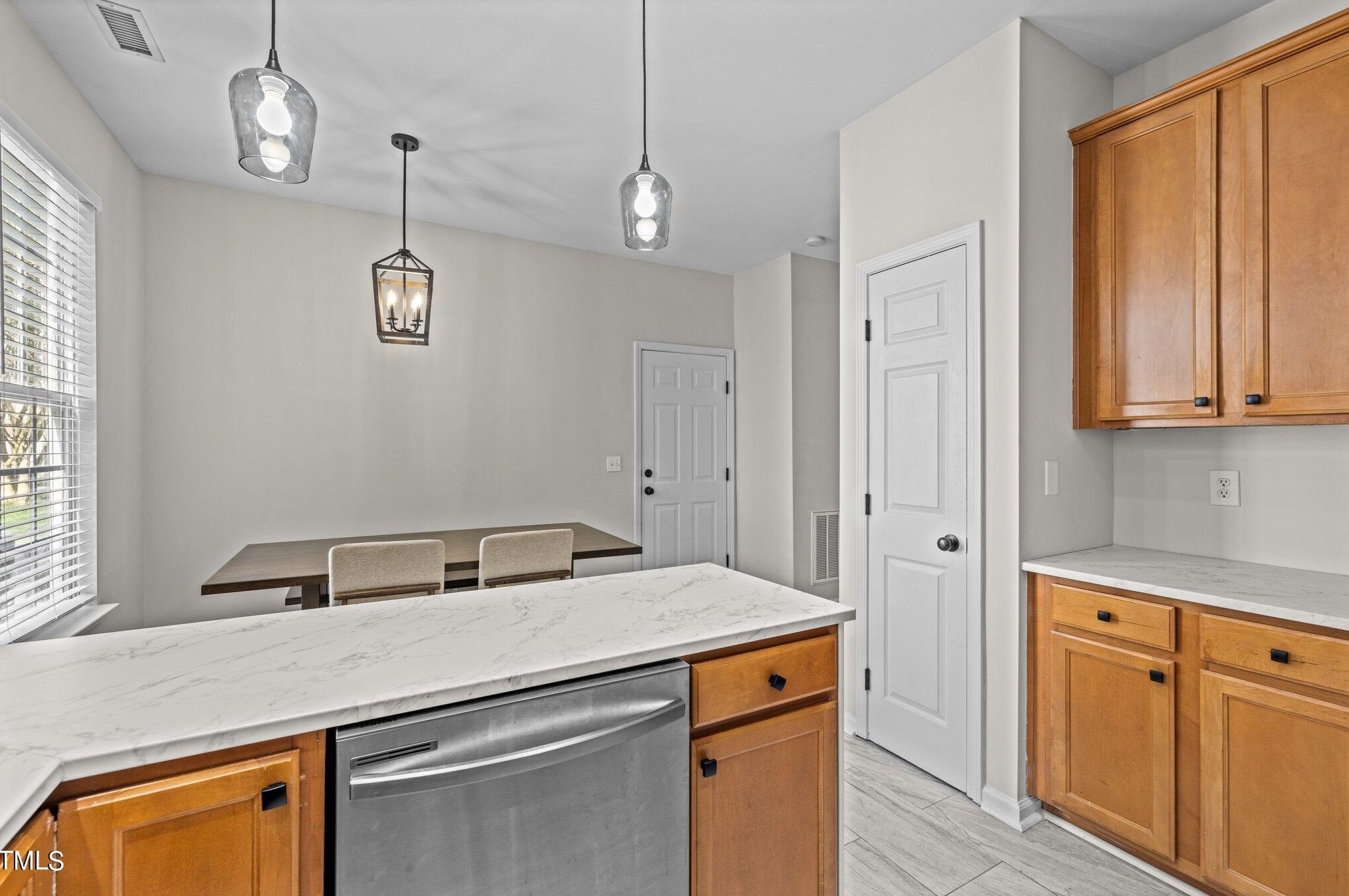 12304 Kendall Ridge Ct, Durham NC  27703-8540 exterior