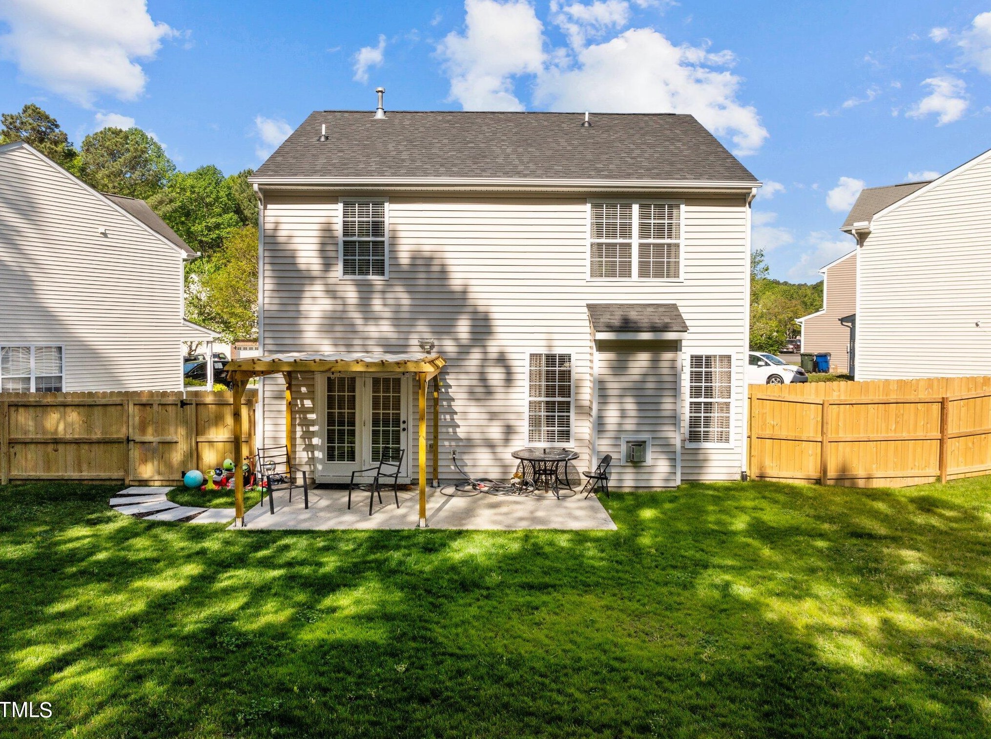 12304 Kendall Ridge Ct, Durham NC  27703-8540 exterior