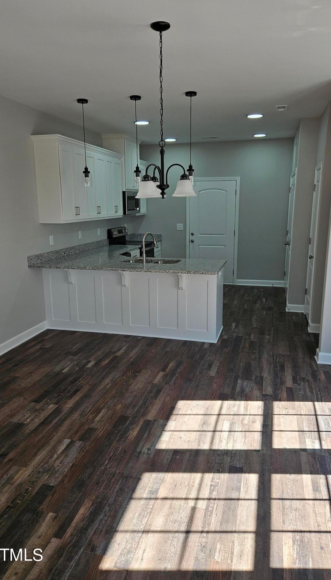 1021 E Edgerton St, Dunn, NC 28334