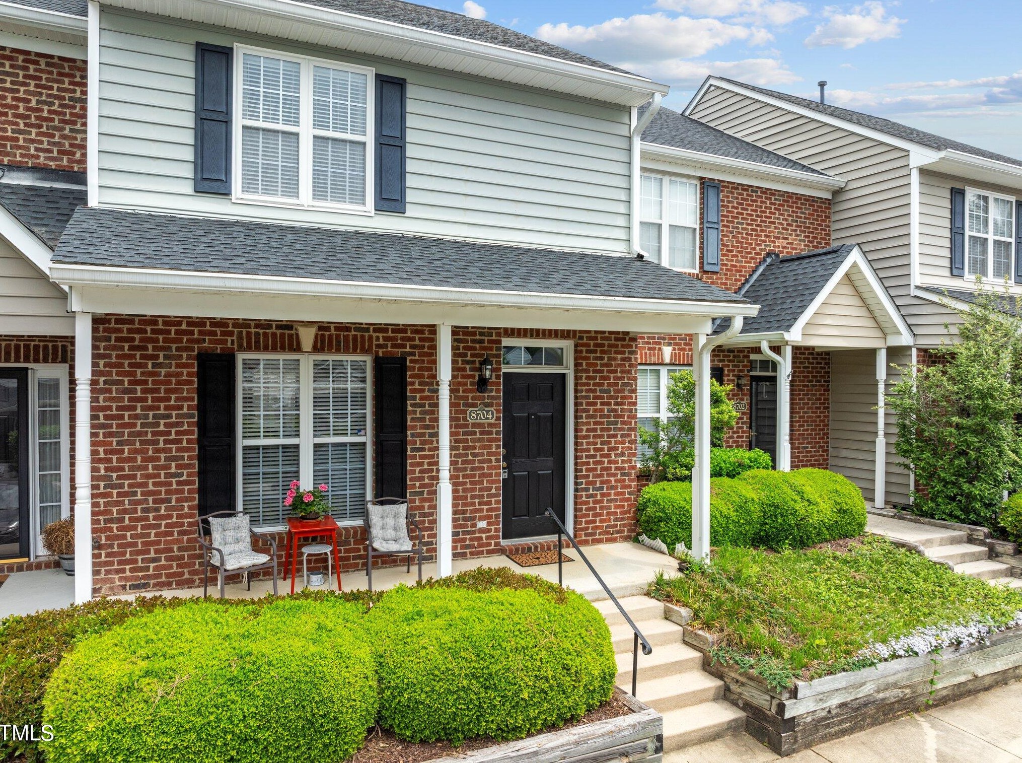 8704 Leeds Forest Ln, Raleigh, NC 27615-8141