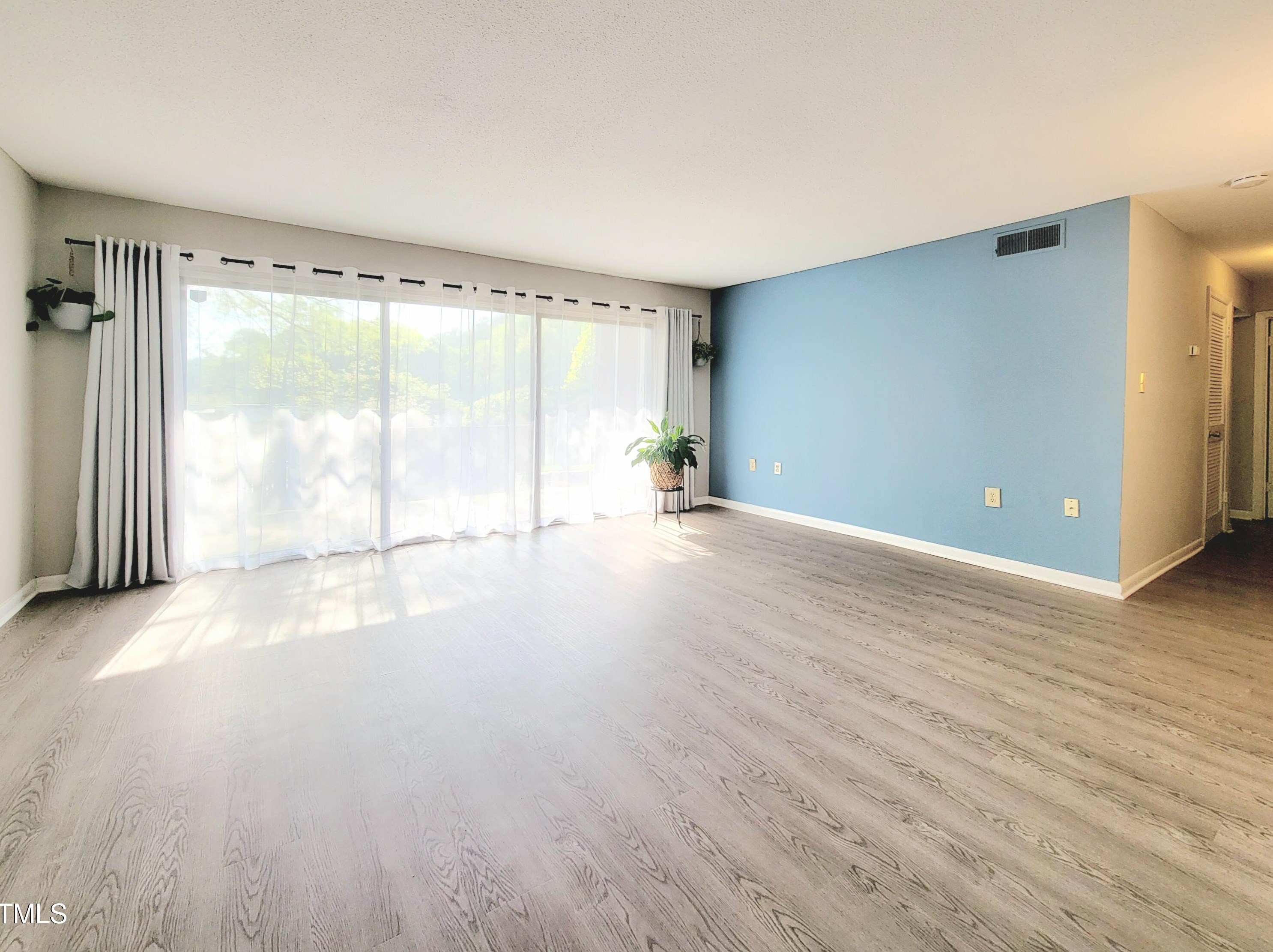 500 Umstead Dr #b107, Chapel Hill, NC 27516