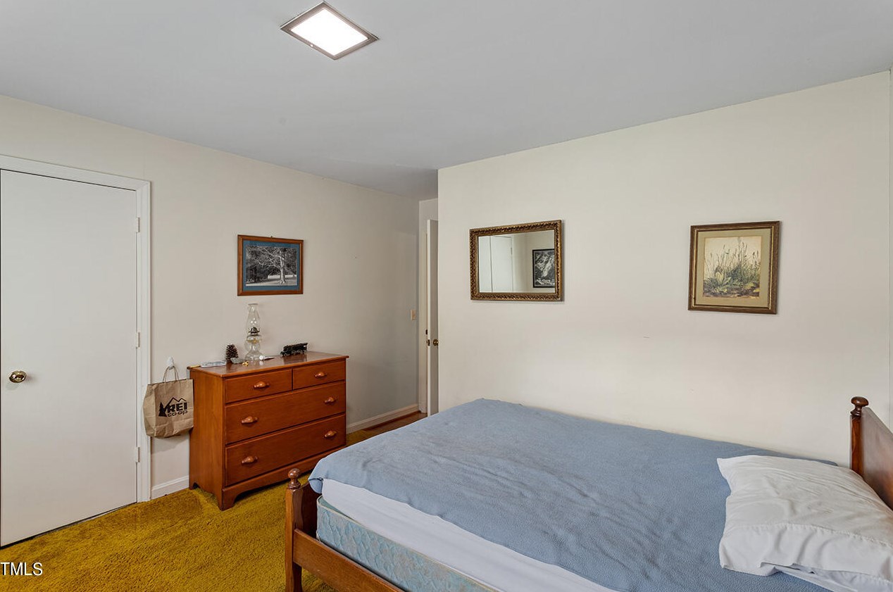 2220 Elmwood Ave, Durham NC 27707-1007 exterior