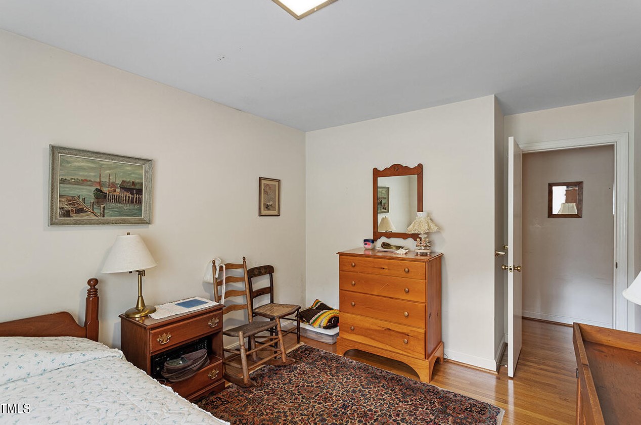 2220 Elmwood Ave, Durham NC 27707-1007 exterior